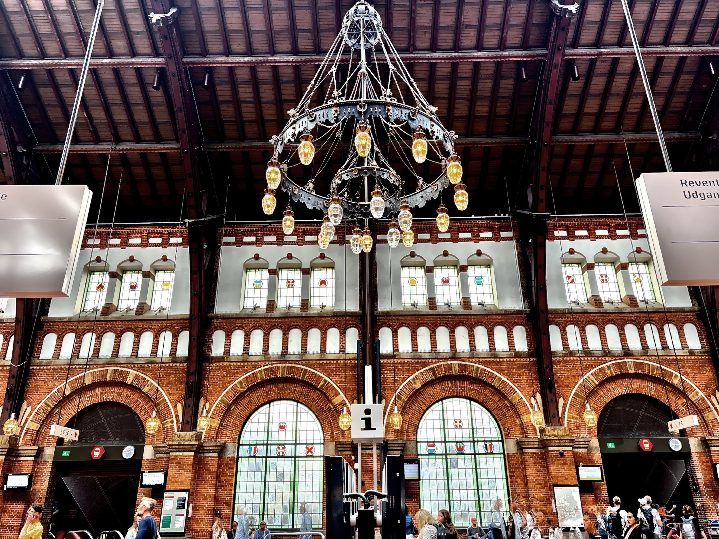  The current Copenhagen Central Station building opened in 1911 and is the work of architect&nbsp;Heinrich Wenck.&nbsp; 