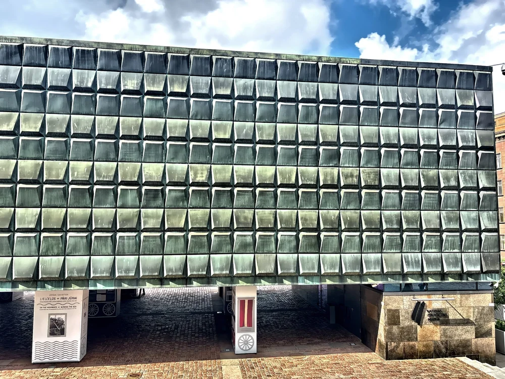  The museum is located in a former Soviet-era building constructed in 1971. 