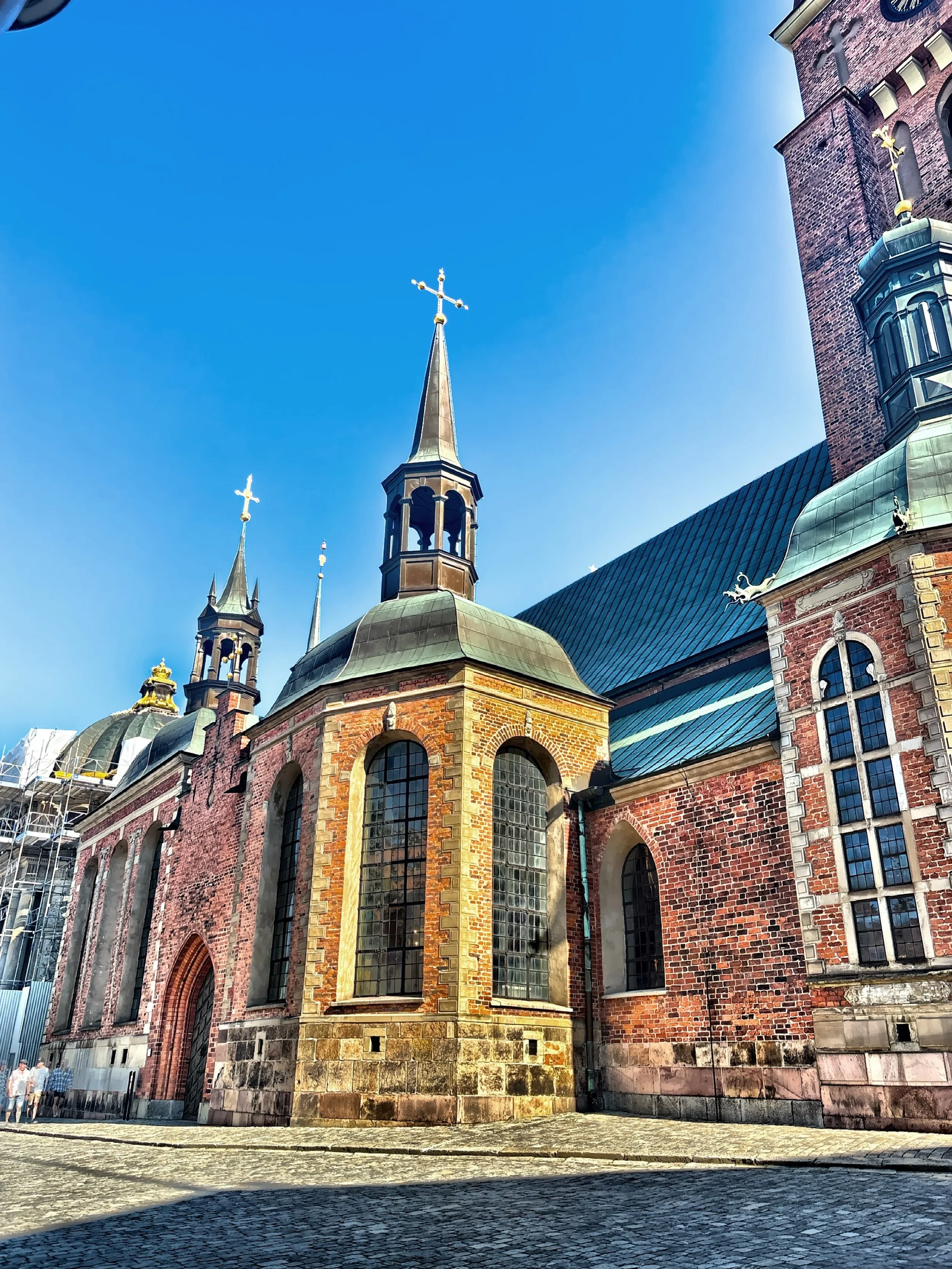  A few more exterior images 