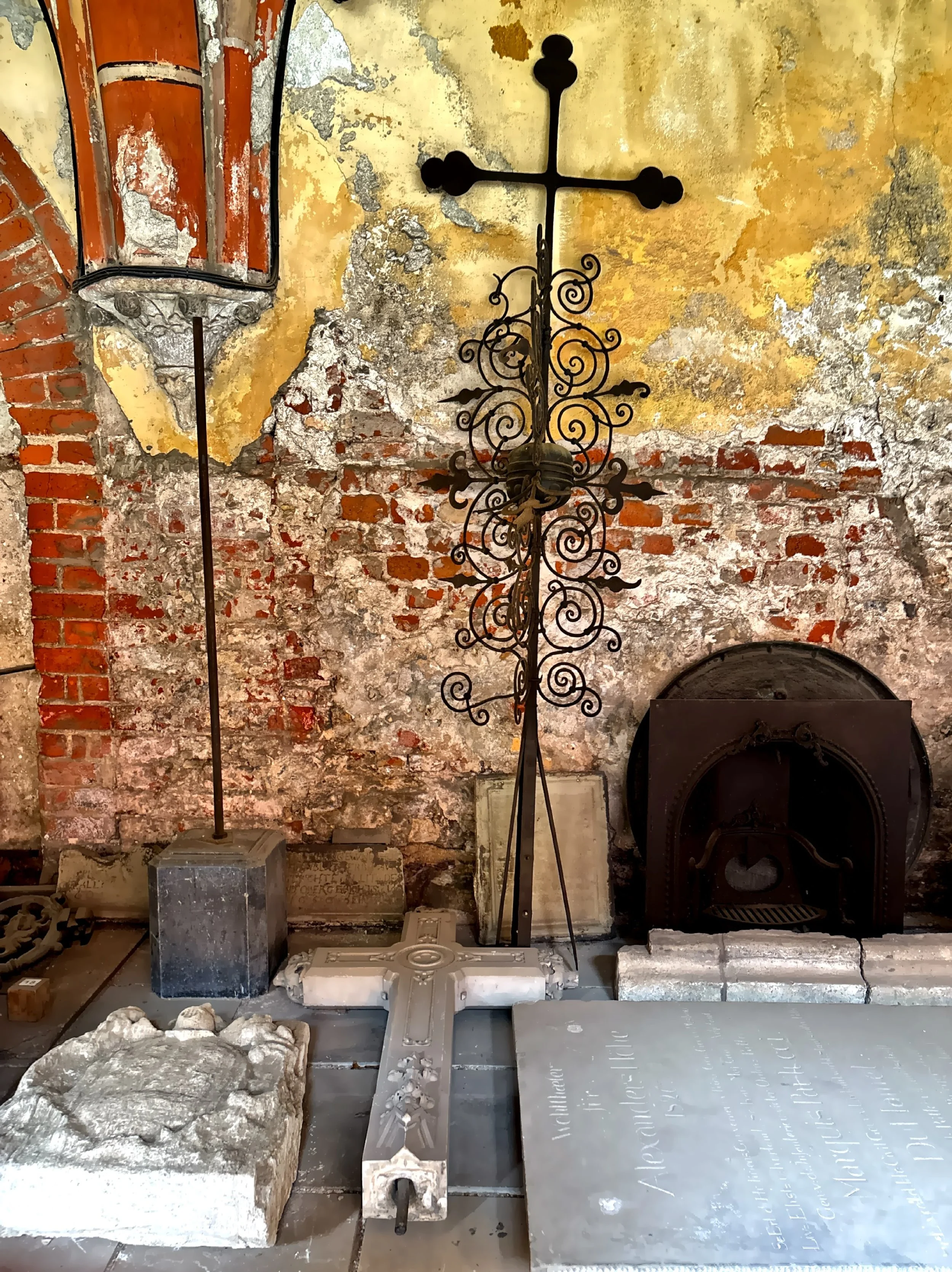  The museum isn’t huge but it is full of old stone, stained glass, and other elements of a city's past. 