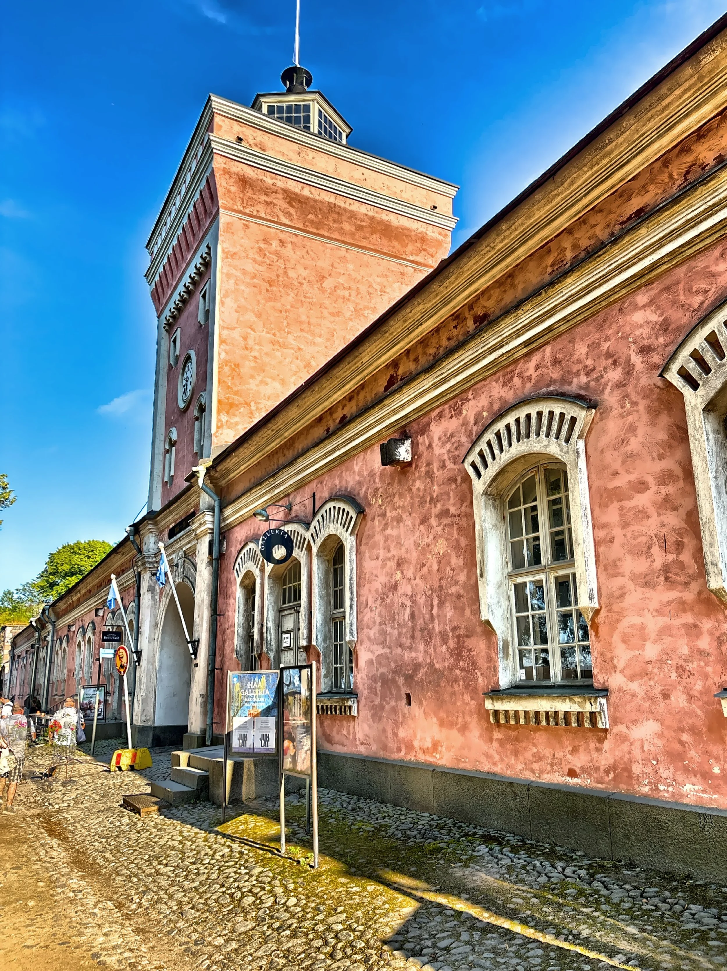  This is the Rantakasarmi building with bell tower serves as the main gate to the fortress and houses the Visitors Center, gallery, restaurants and cafe. 