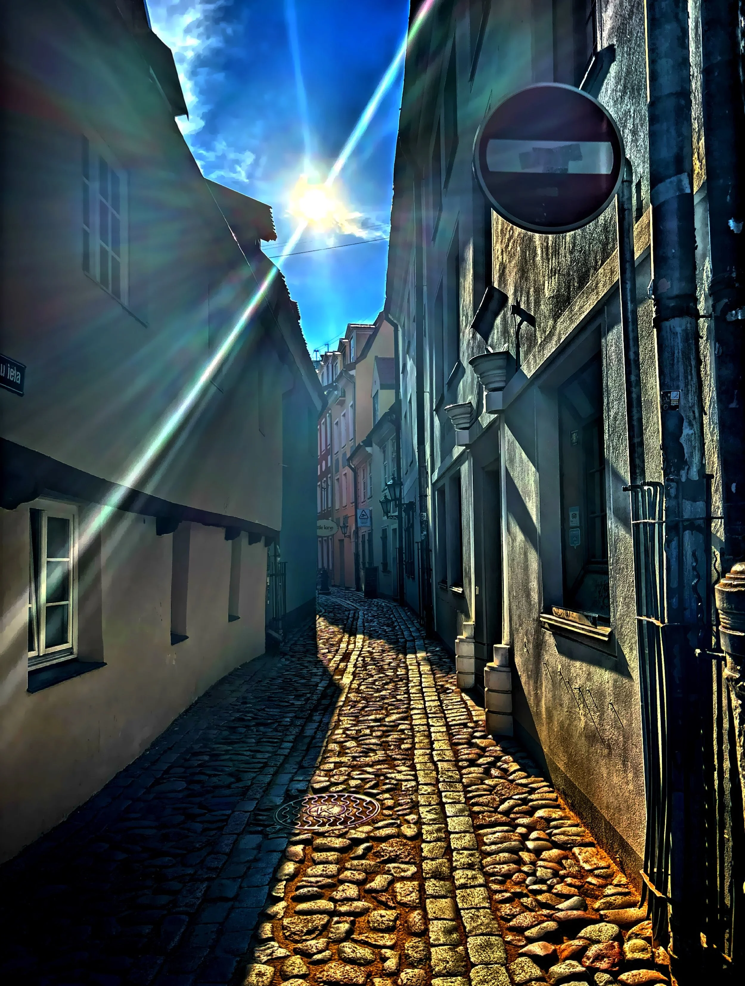  Wooden houses were built outside the walled city so they could be purposely set on fire if they were invaded. 