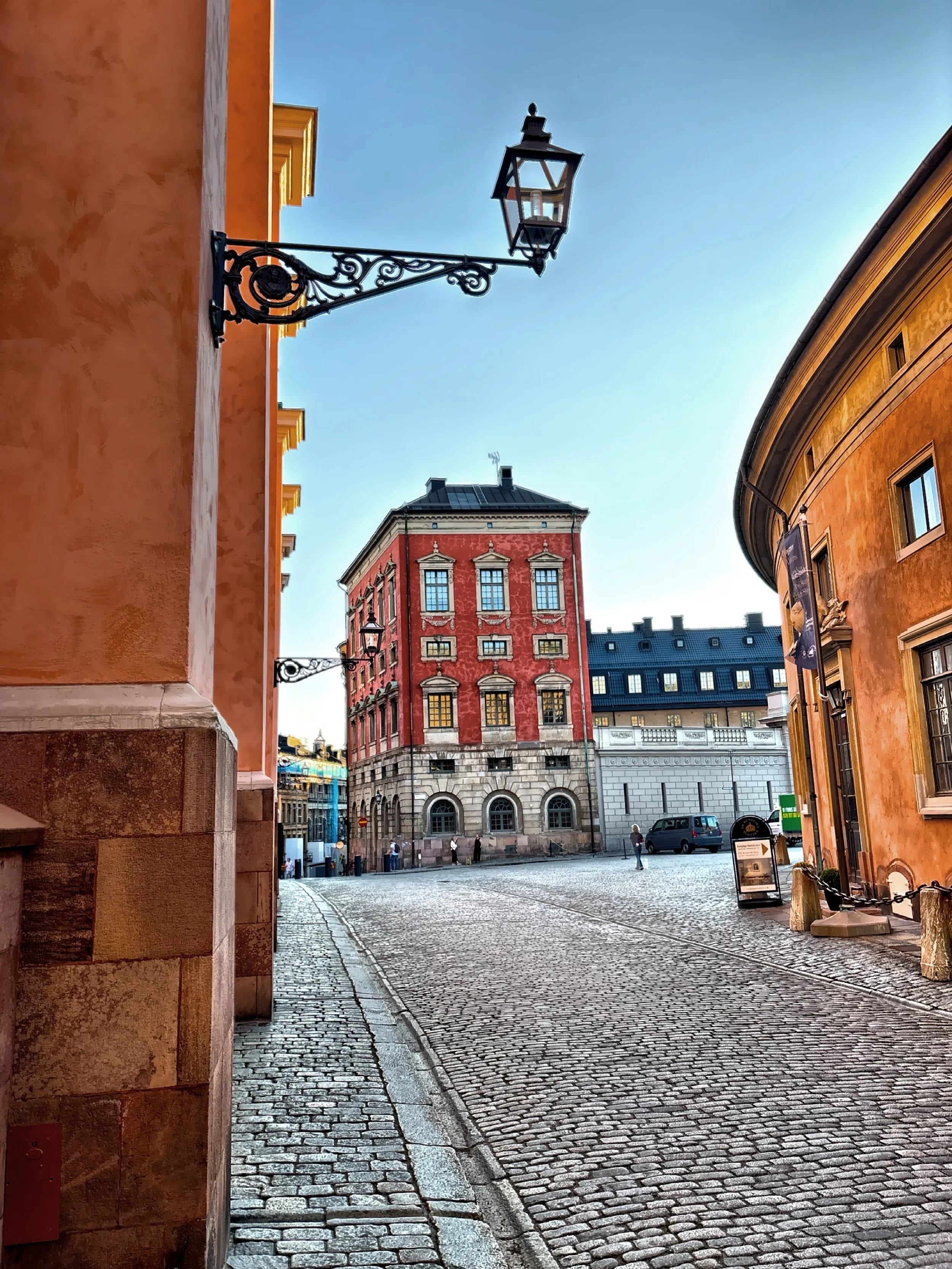  This palace was designed for Chancellor Axel Oxenstierna but he died before it was completed and no member of his family ever lived in it. 