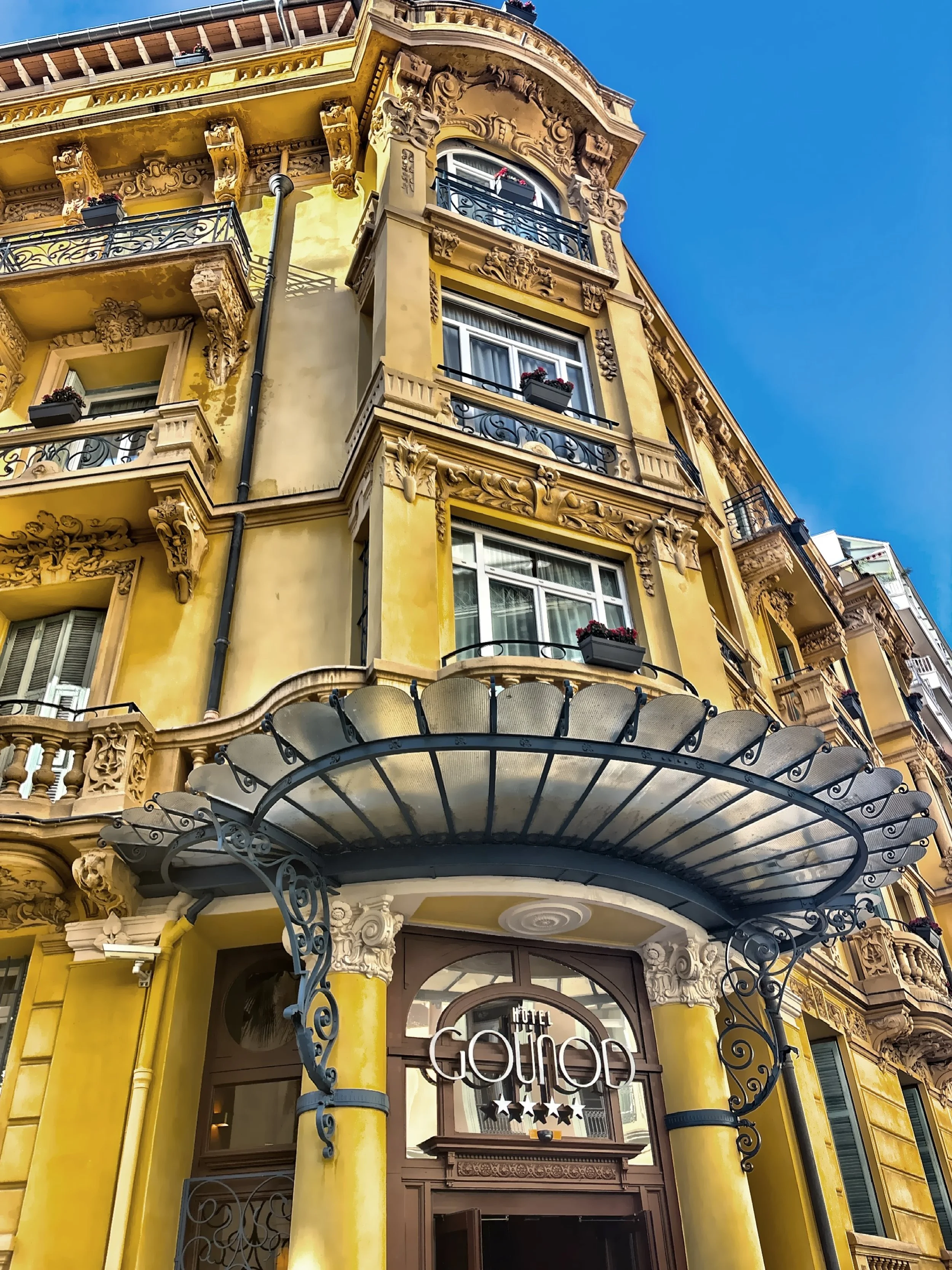  The Hotel Gounod located in the Musicans’ Quarter was built in 1905. 