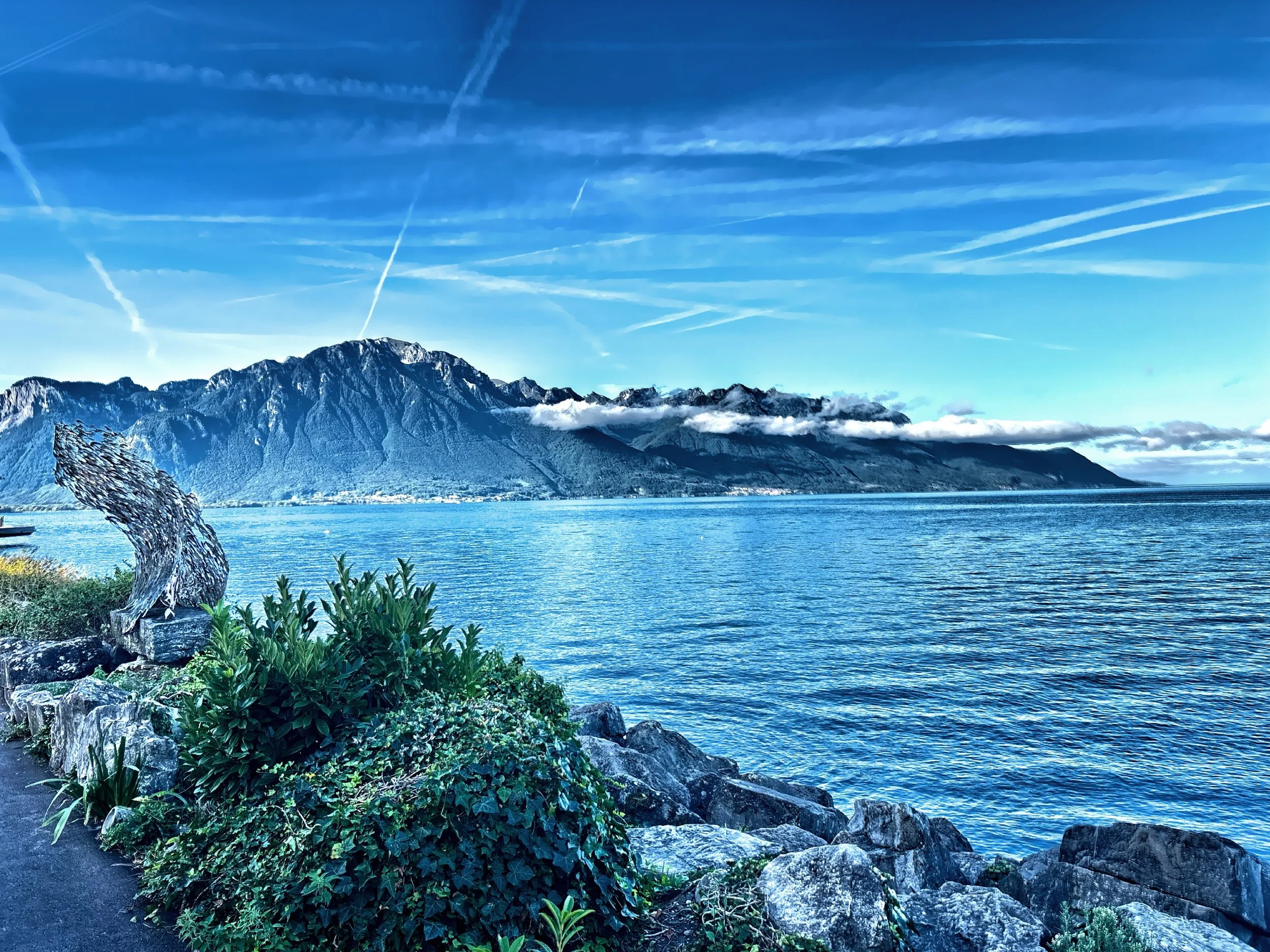  Located between Lake Geneva and the Swiss Alps, Montreux offers breathtaking views, lakeside promenades, vineyards, and mountains. 
