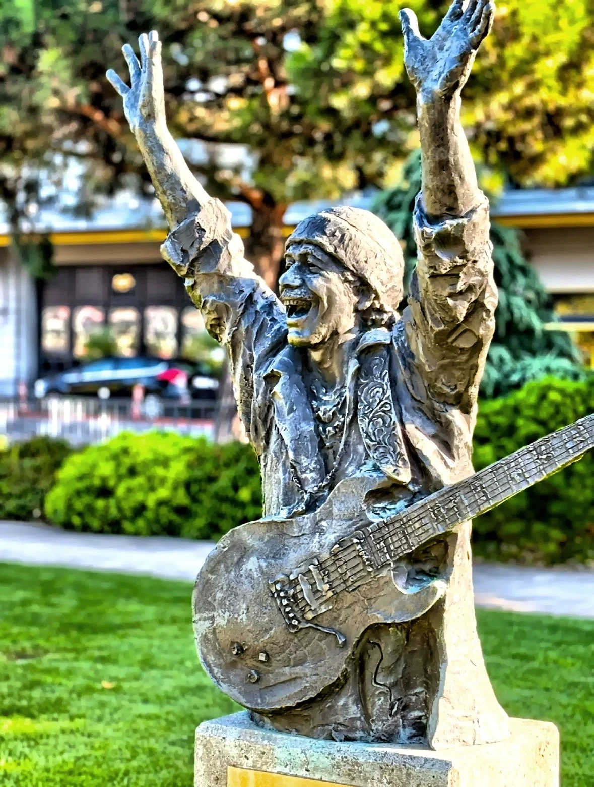  Another Zeno sculpture is Carlos Santana who performed at the Jazz Festival in 1970, 1988, 2004, 2015 and 2025. 