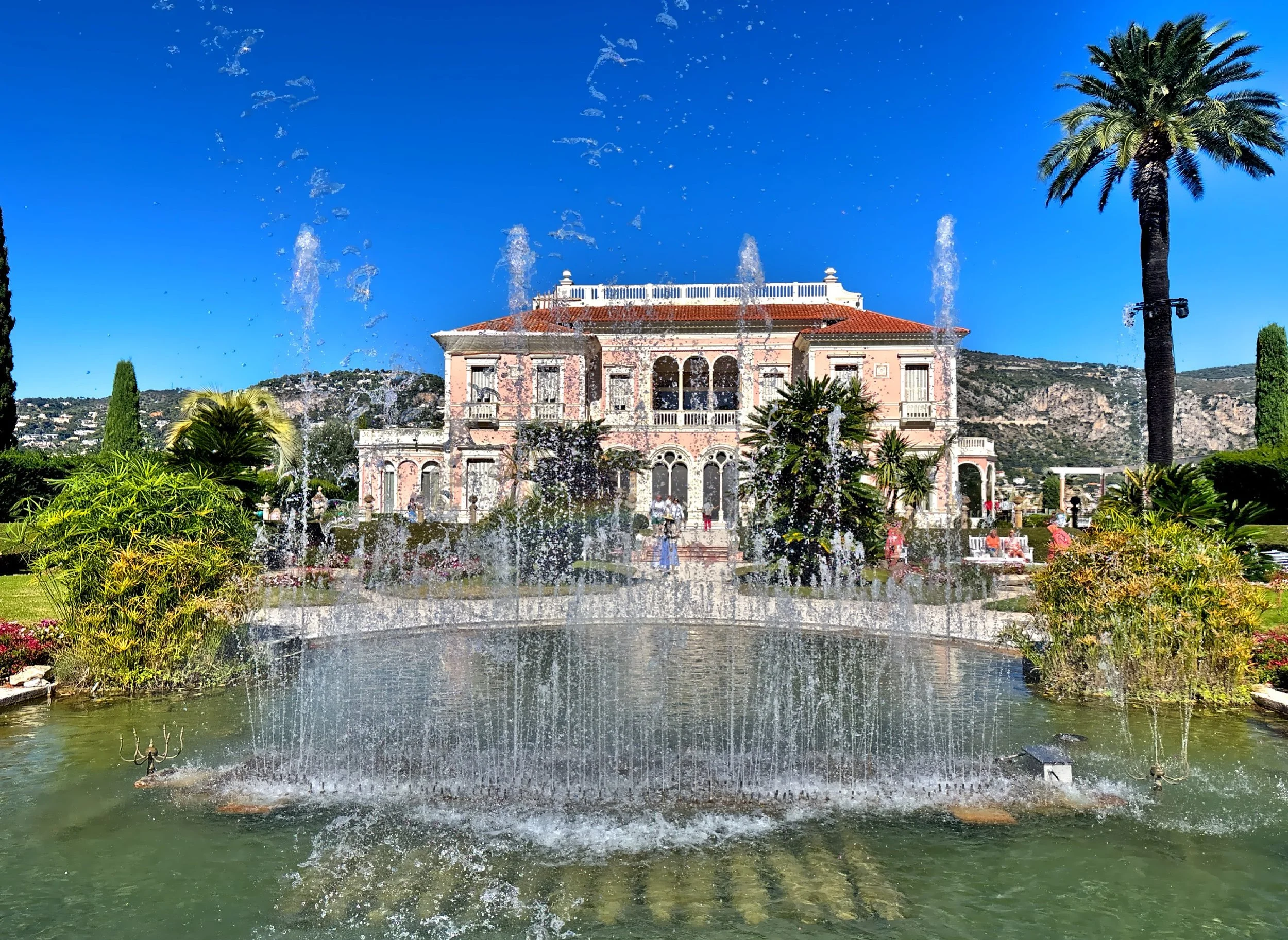 A French Seaside Villa &amp; Garden - Villa Ephrussi de Rothschild