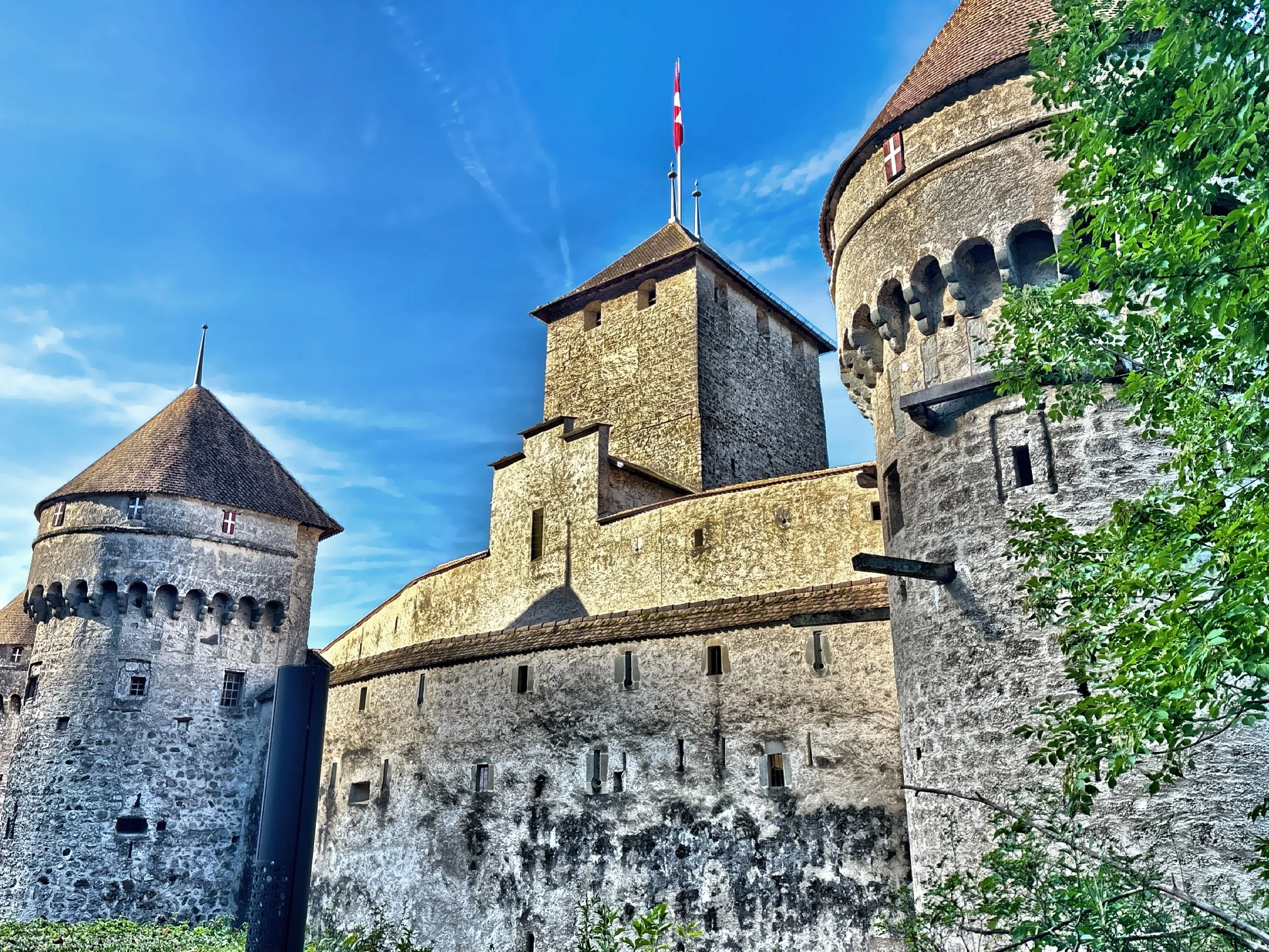  The Chillon Chateau is a preserved Savoy fortress, later taken by the Bernese, and famous for its underground prison. 