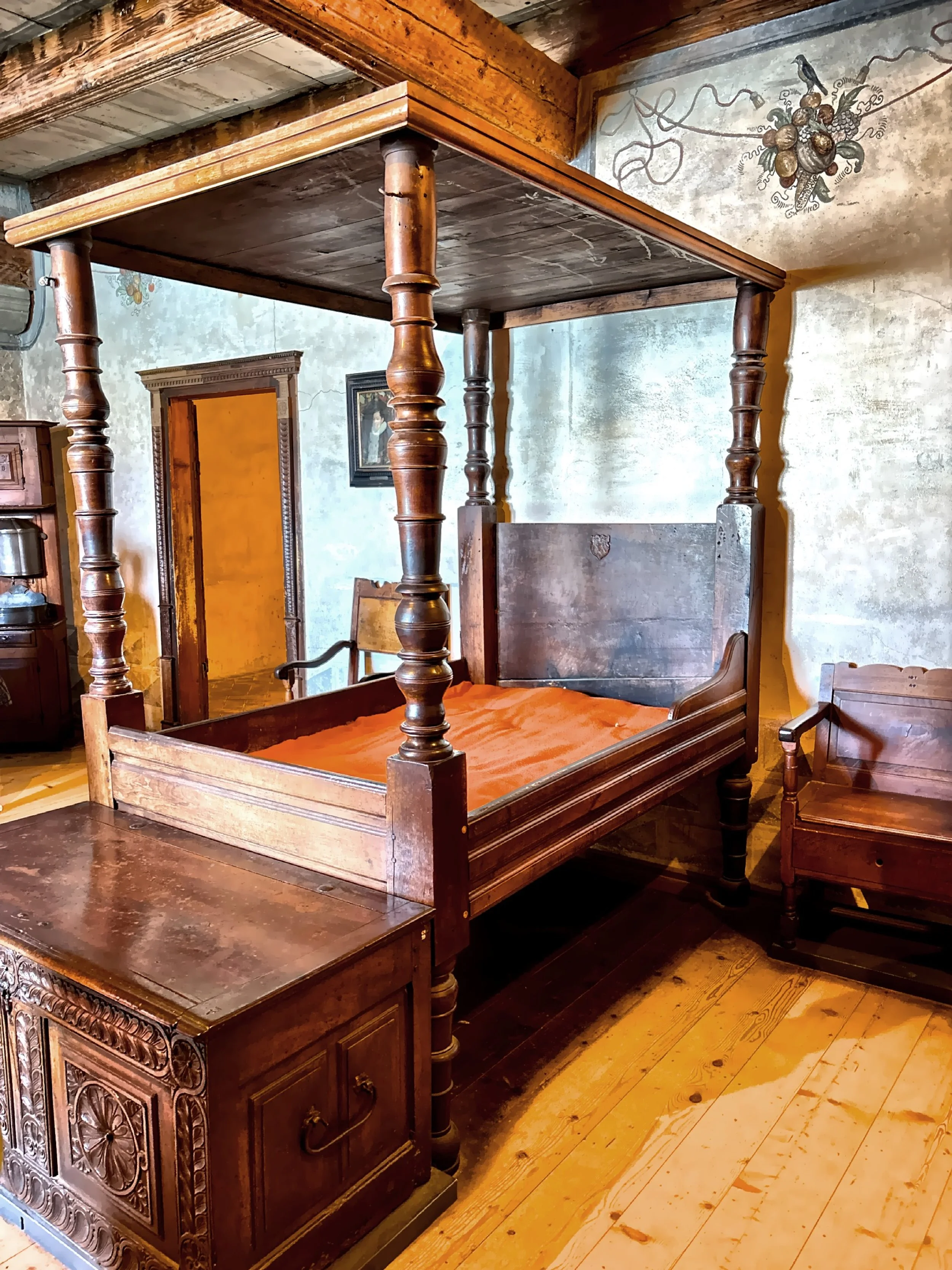  Walking through the castle today, you can trace the Savoys’ influence in the banquet halls, bedchambers, and council rooms, many still displaying coats of arms and faded frescos.  