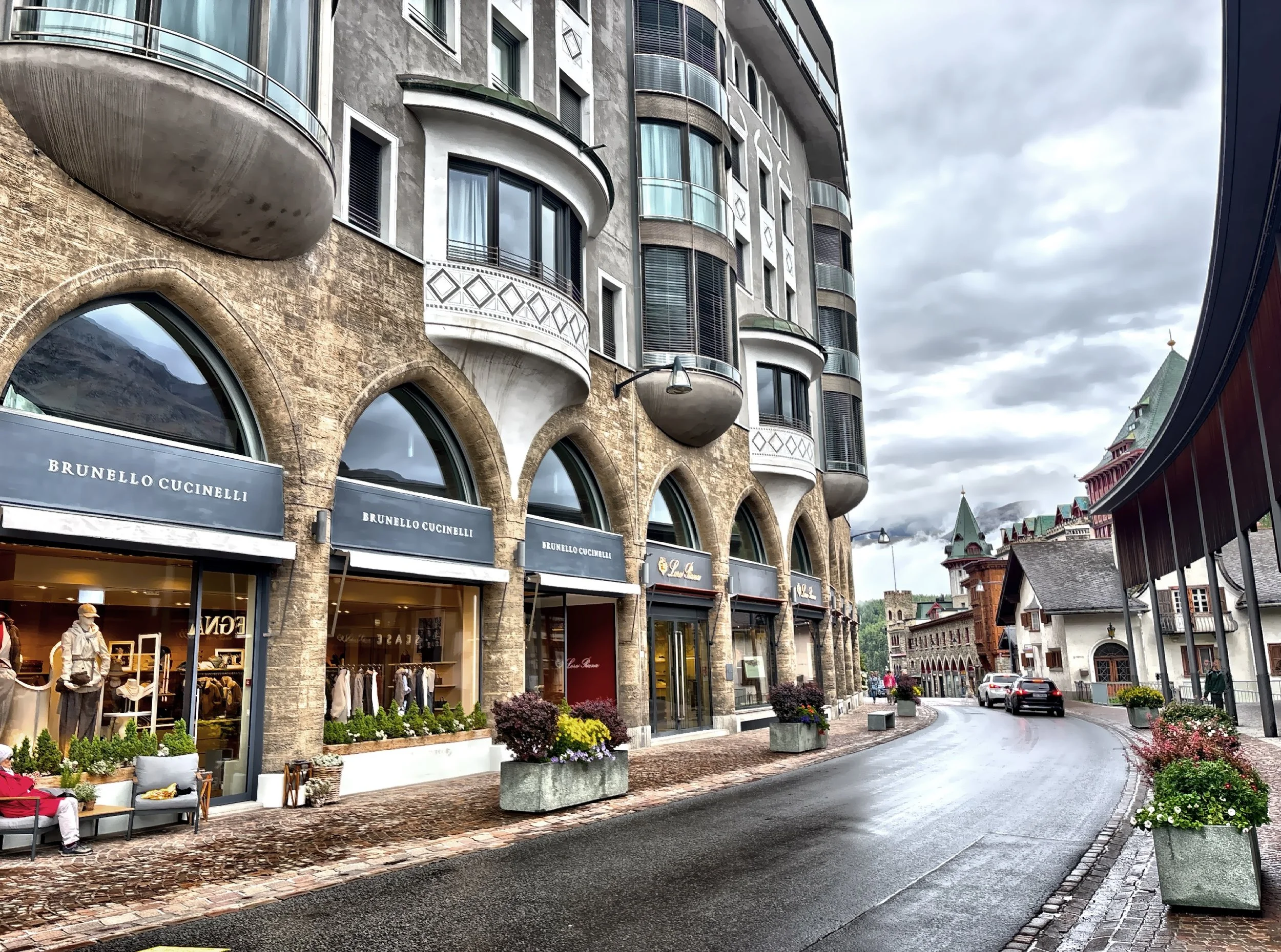  Walking around here is a mix of mountain stillness and cosmopolitan sparkle. 