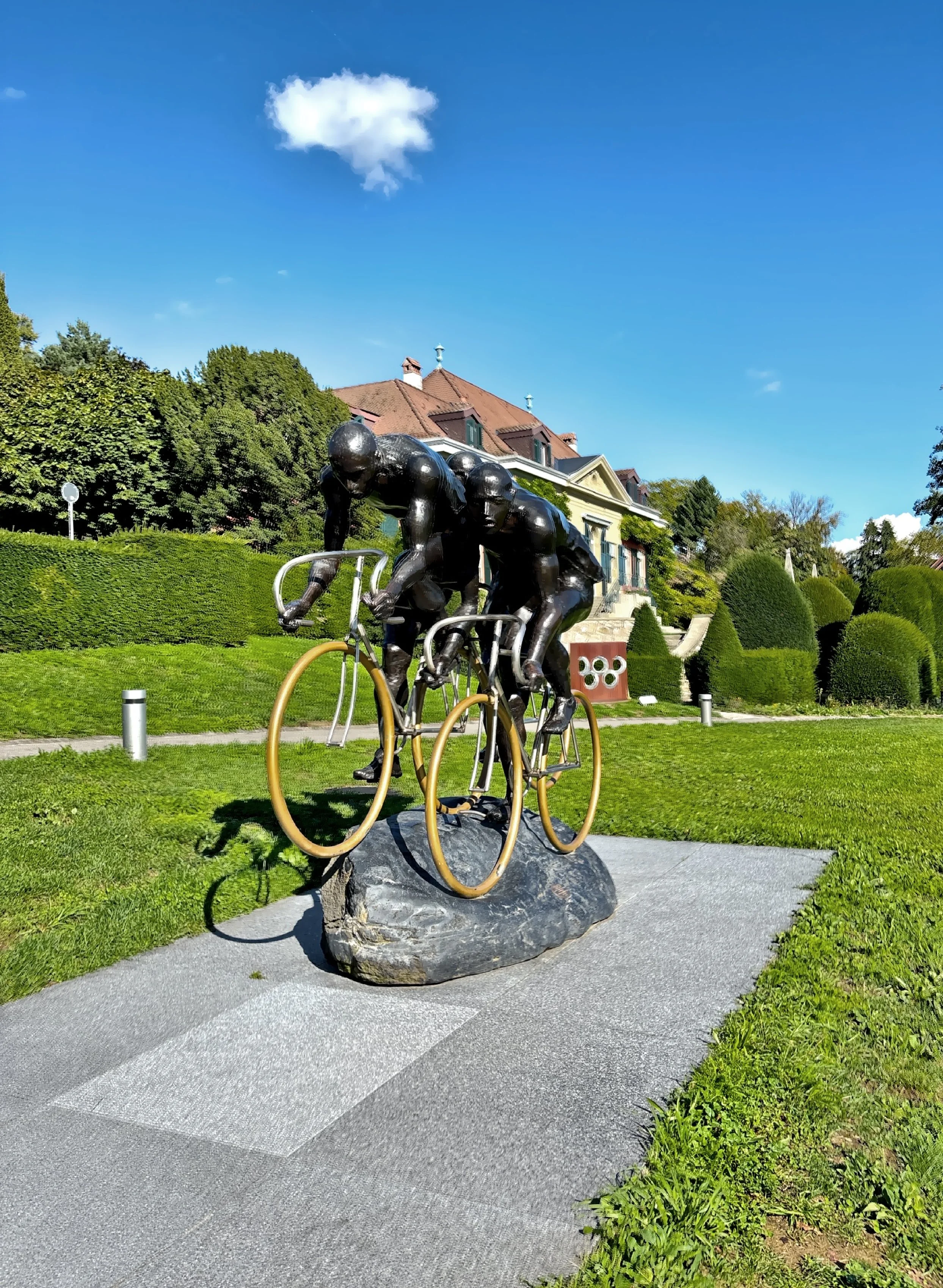  The Olympic Garden contains 43 sculptures and artistic displays related to sports and the Olympic movement. 