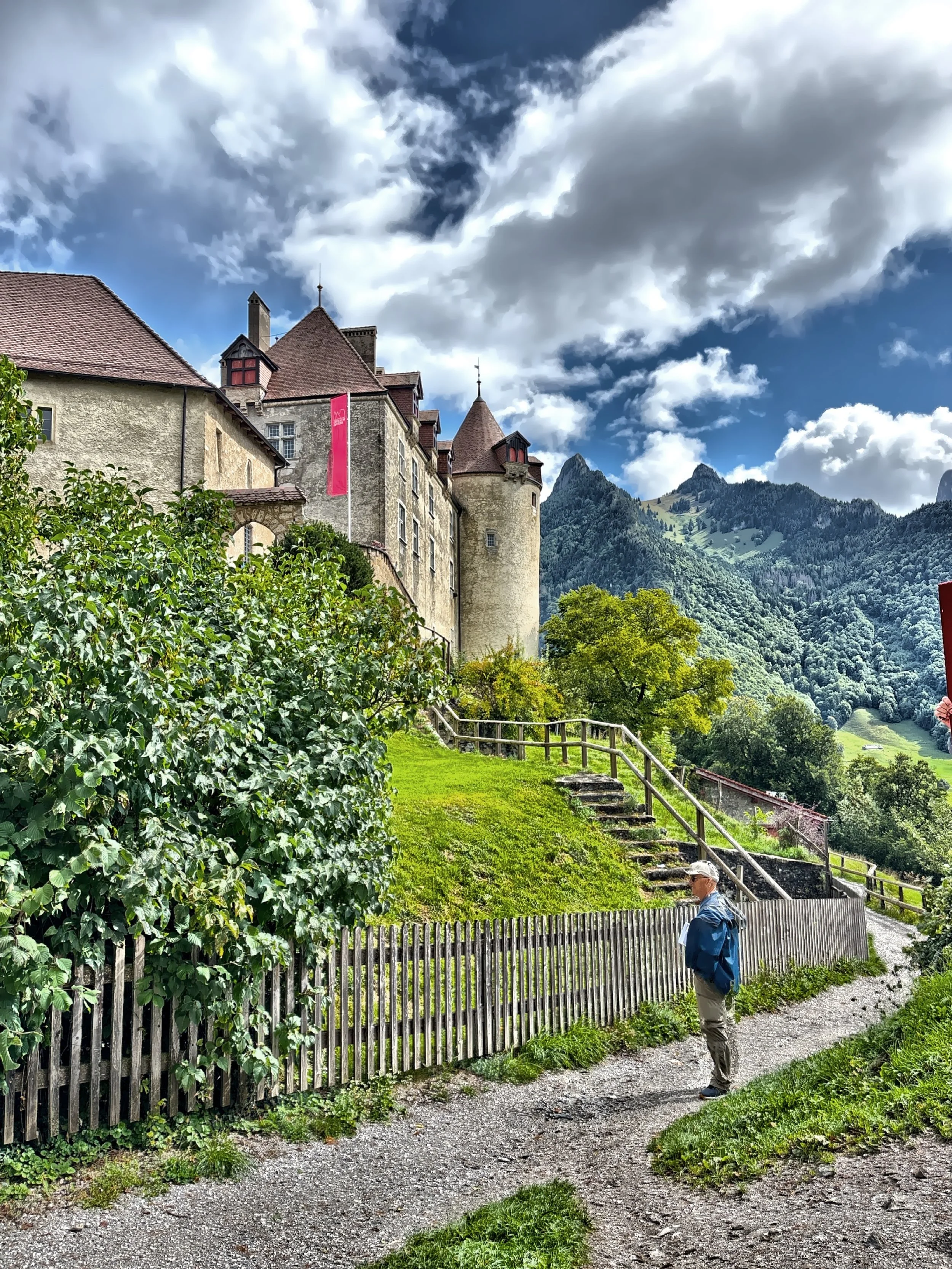  A 13th-century fortified castle with the perfect blend of history, landscape, and atmosphere. 
