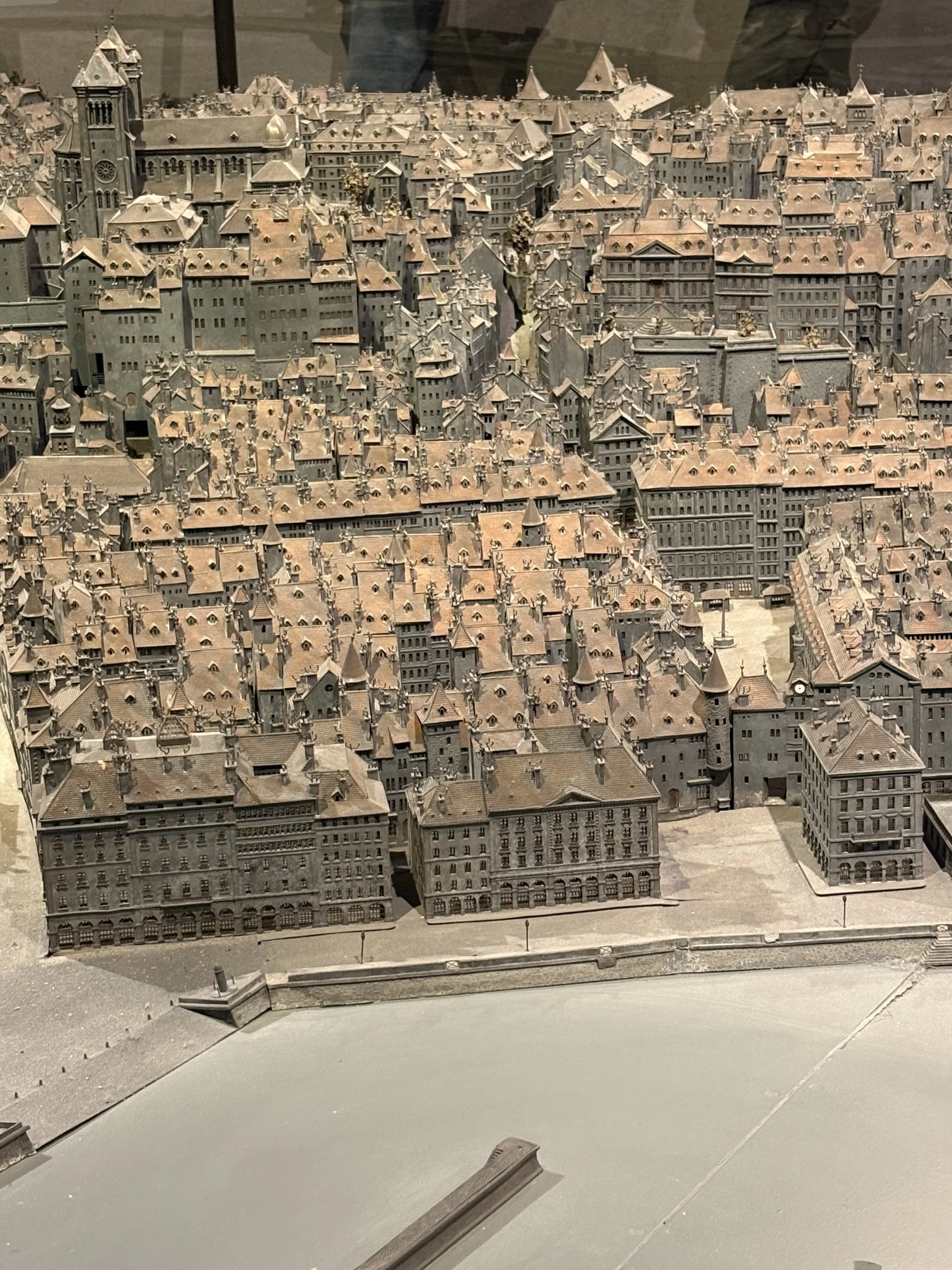  One highlight is the remarkable scale model of Geneva as it appeared before 1850, offering a miniature window into the past. 