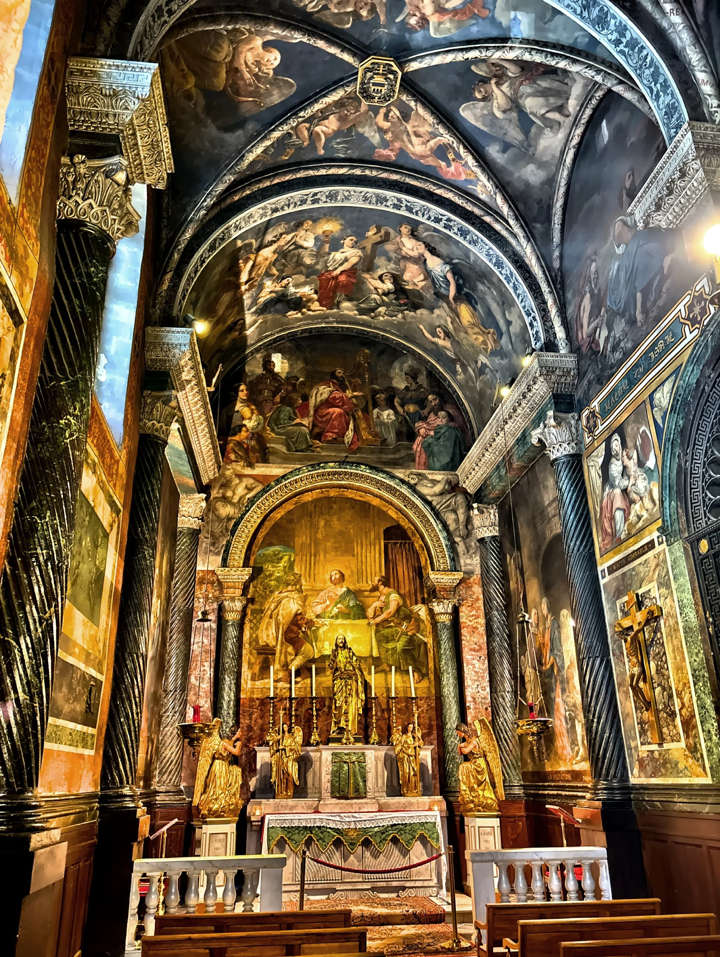 The 12th-century carved marble altar, 