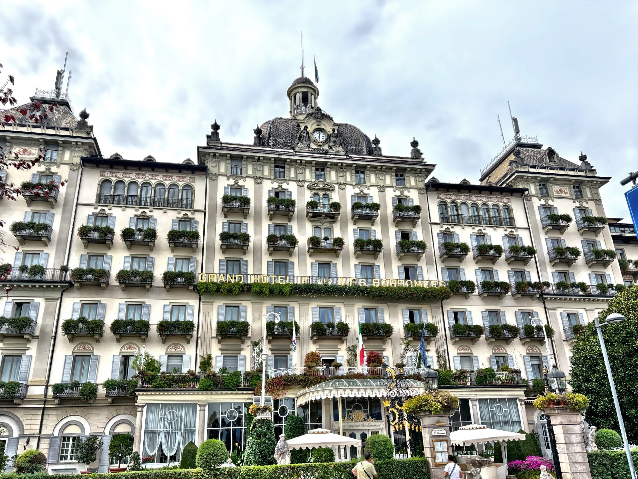  Grand Hotel Des Iles Borromees was built b the Omani brothers between 1861 and 1863 and served as a convalescent home for wounded soldiers during WWII and Ernest Hemingway stayed here and mentioned it in hs novel ‘A Farewell To Arms’. 