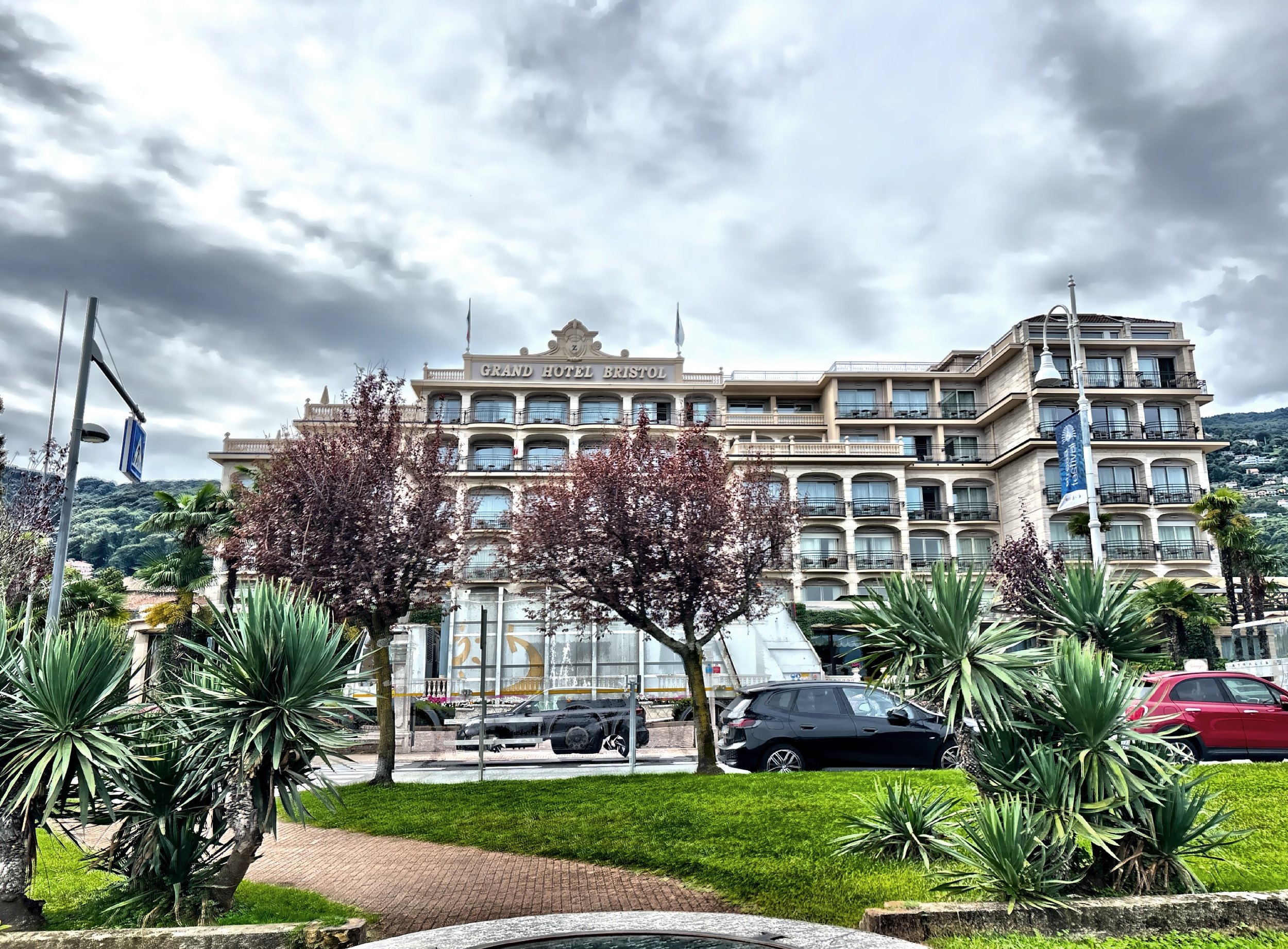  Grand Hotel Bristol started was originally an aristocratic property known as Villa Mercedes. 