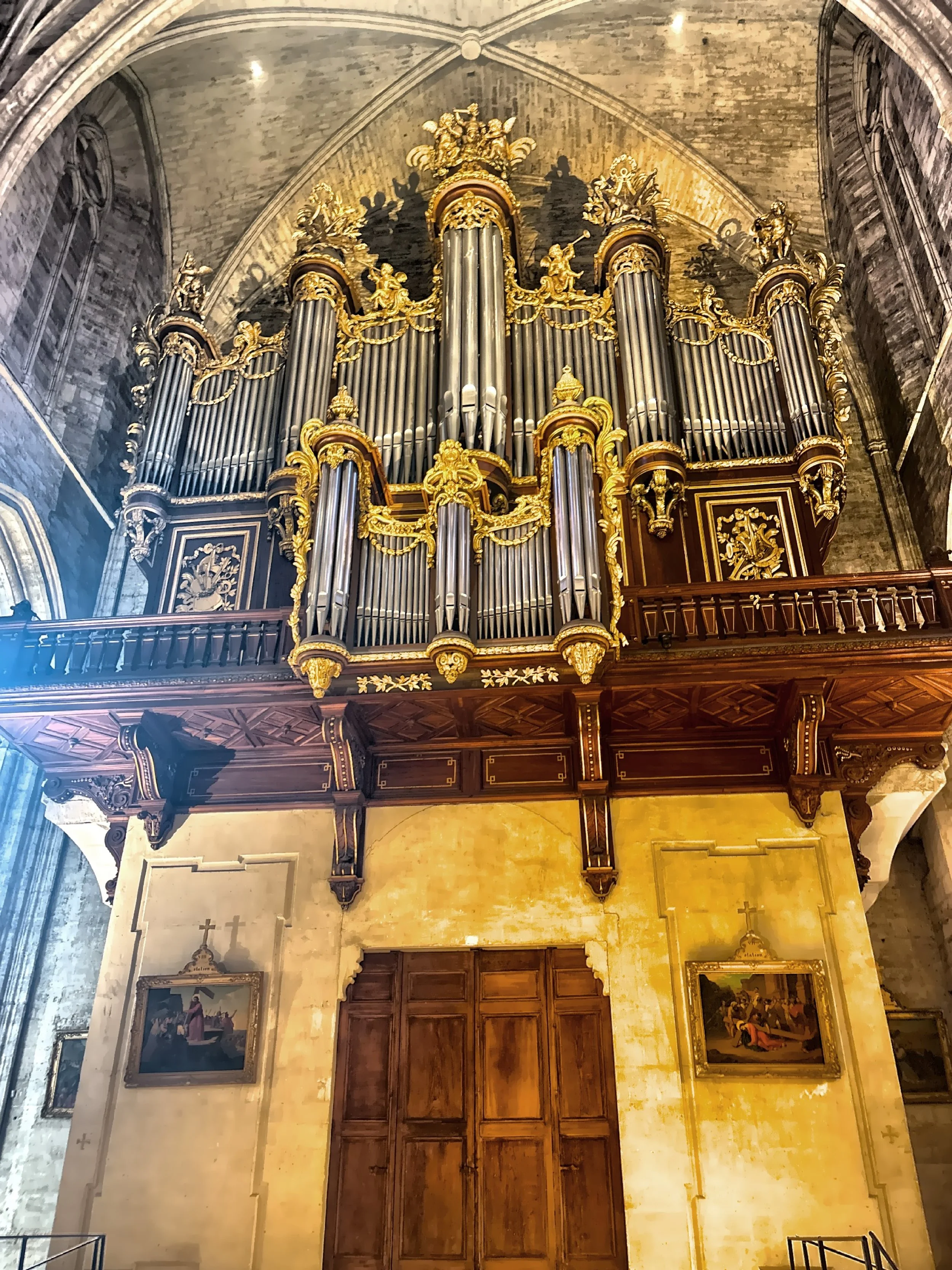  The grand organ 