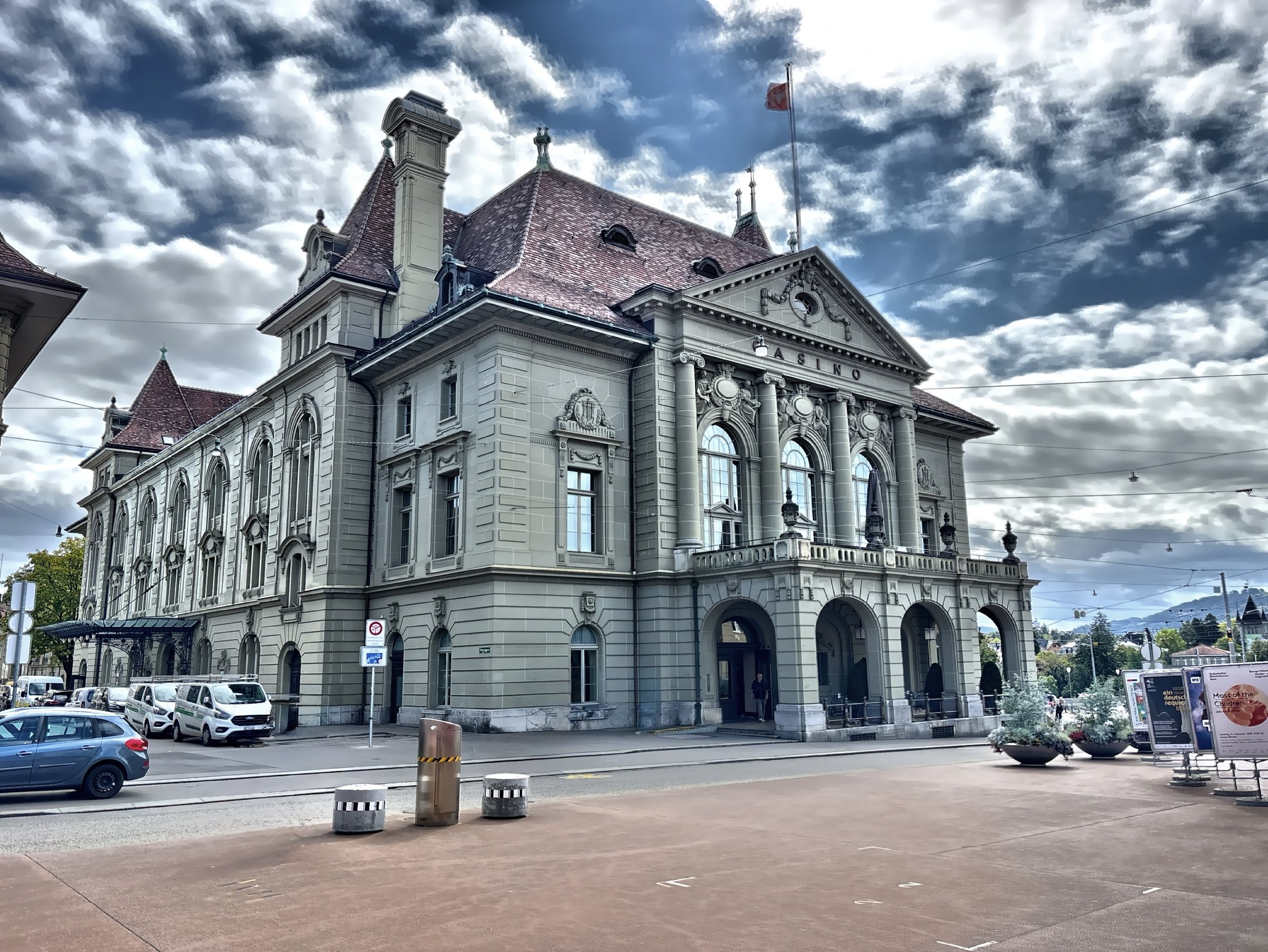  The Casino Bern has been a popular cultural and social venue in the heart of Bern since 1909. 