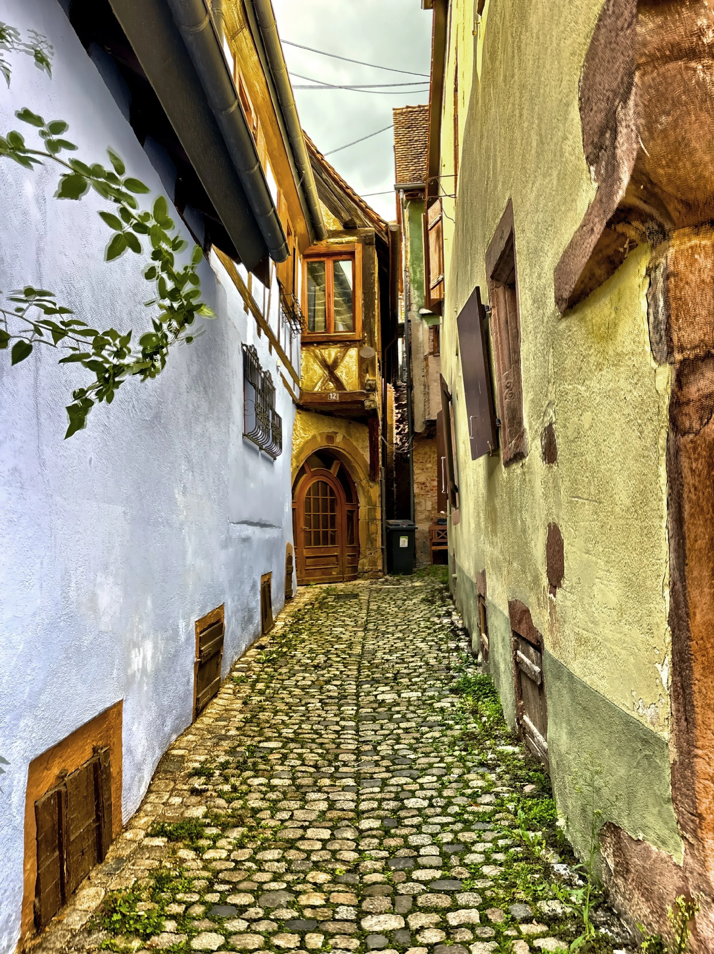  Every narrow, cobblestone street leads to another picture-perfect moment. 