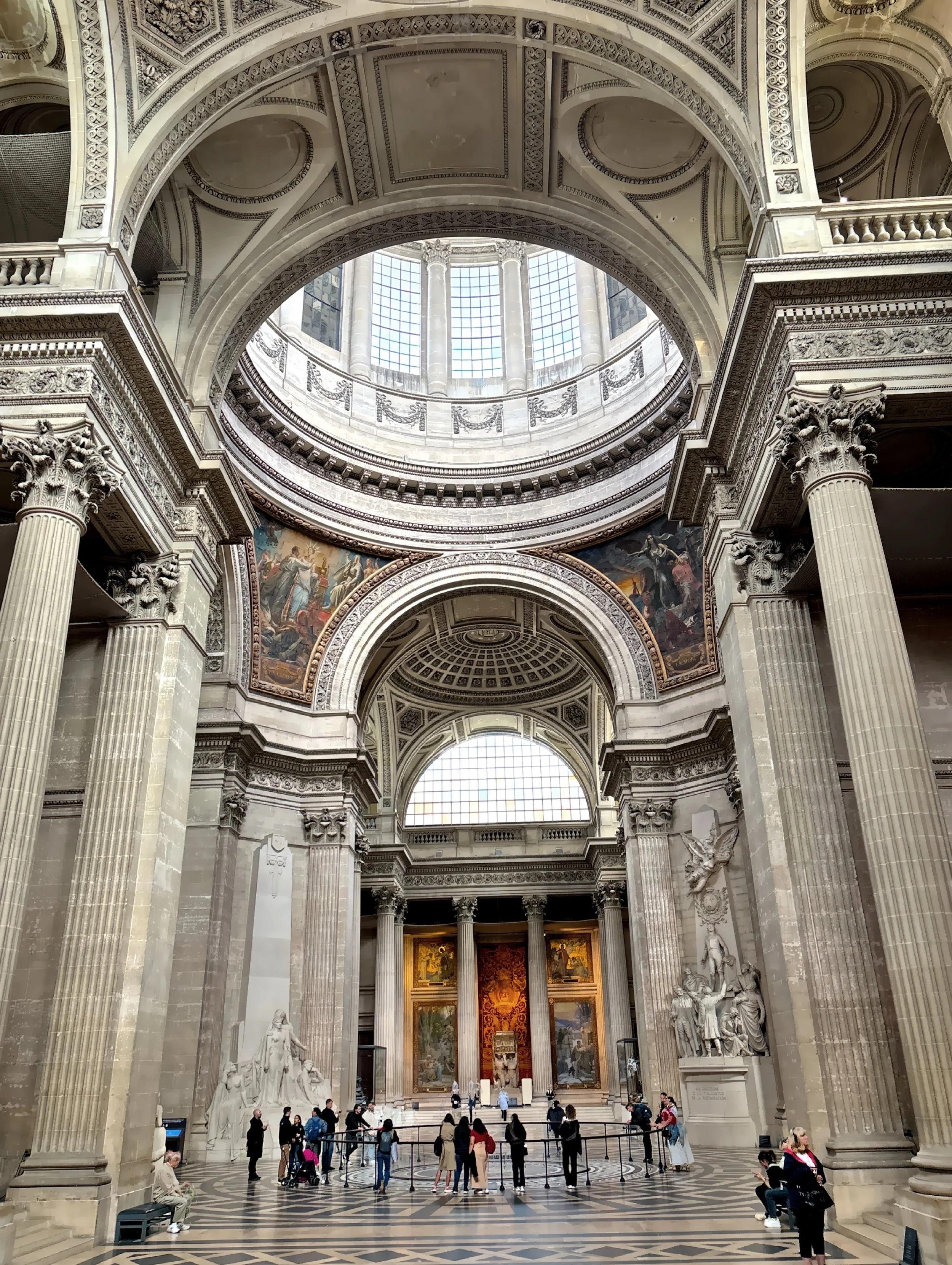  The colossal dome, inspired by St. Peter’s Basilica in Rome dominates the space. 