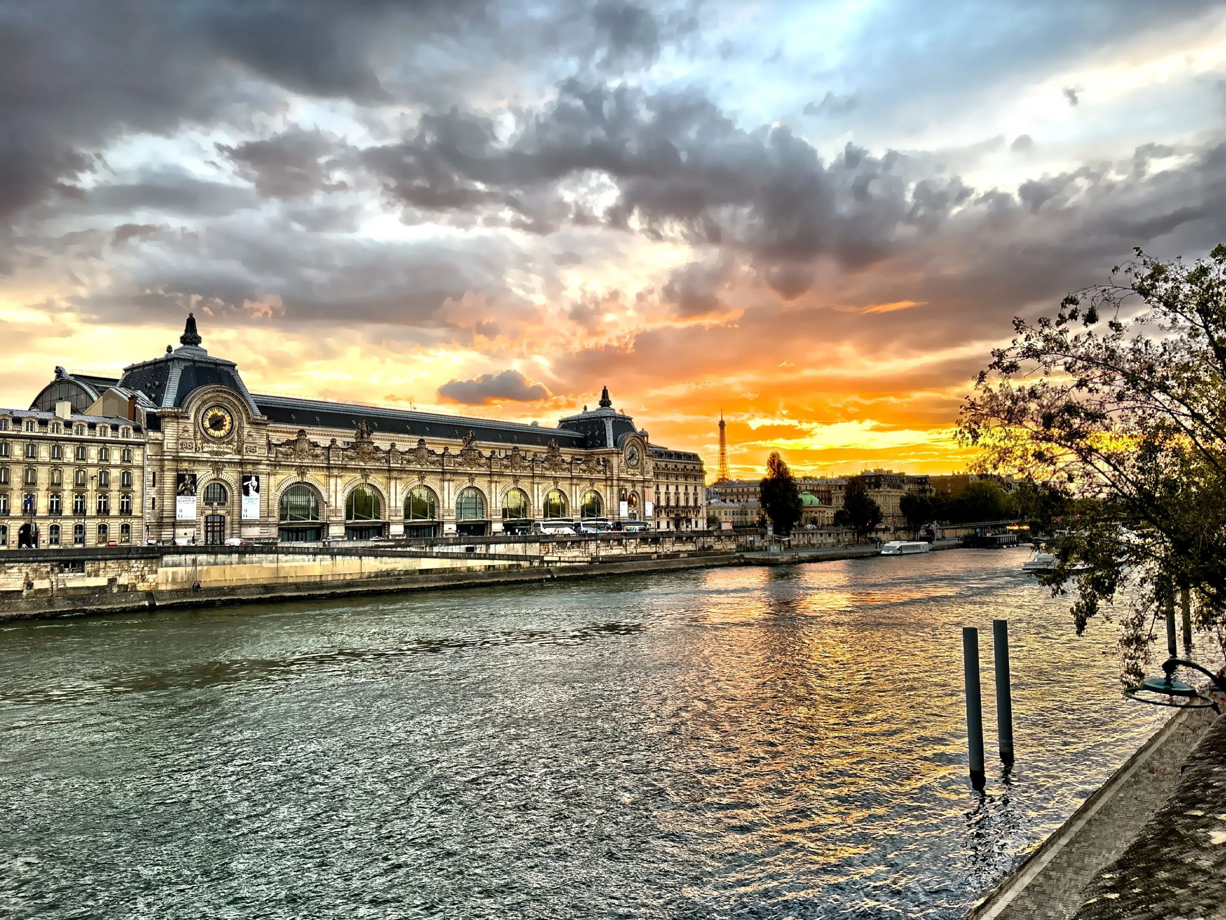  The sun setting behind the Musee d’Orsay. 