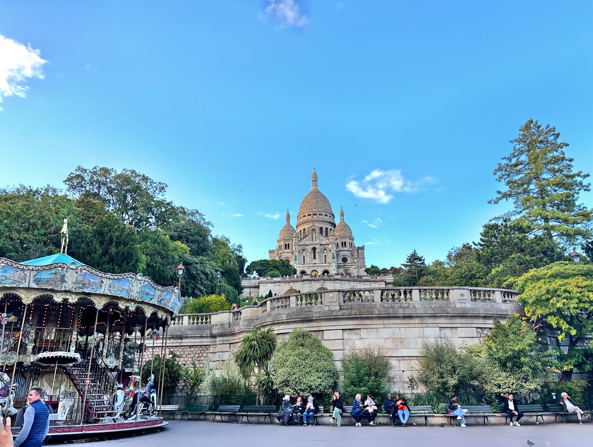  Completed in 1914 and consecrated in 1919, the Sacré-Cœur Basilica stands atop Montmartre, one of the highest points in Paris, making it one of the city’s most visually prominent landmarks. 