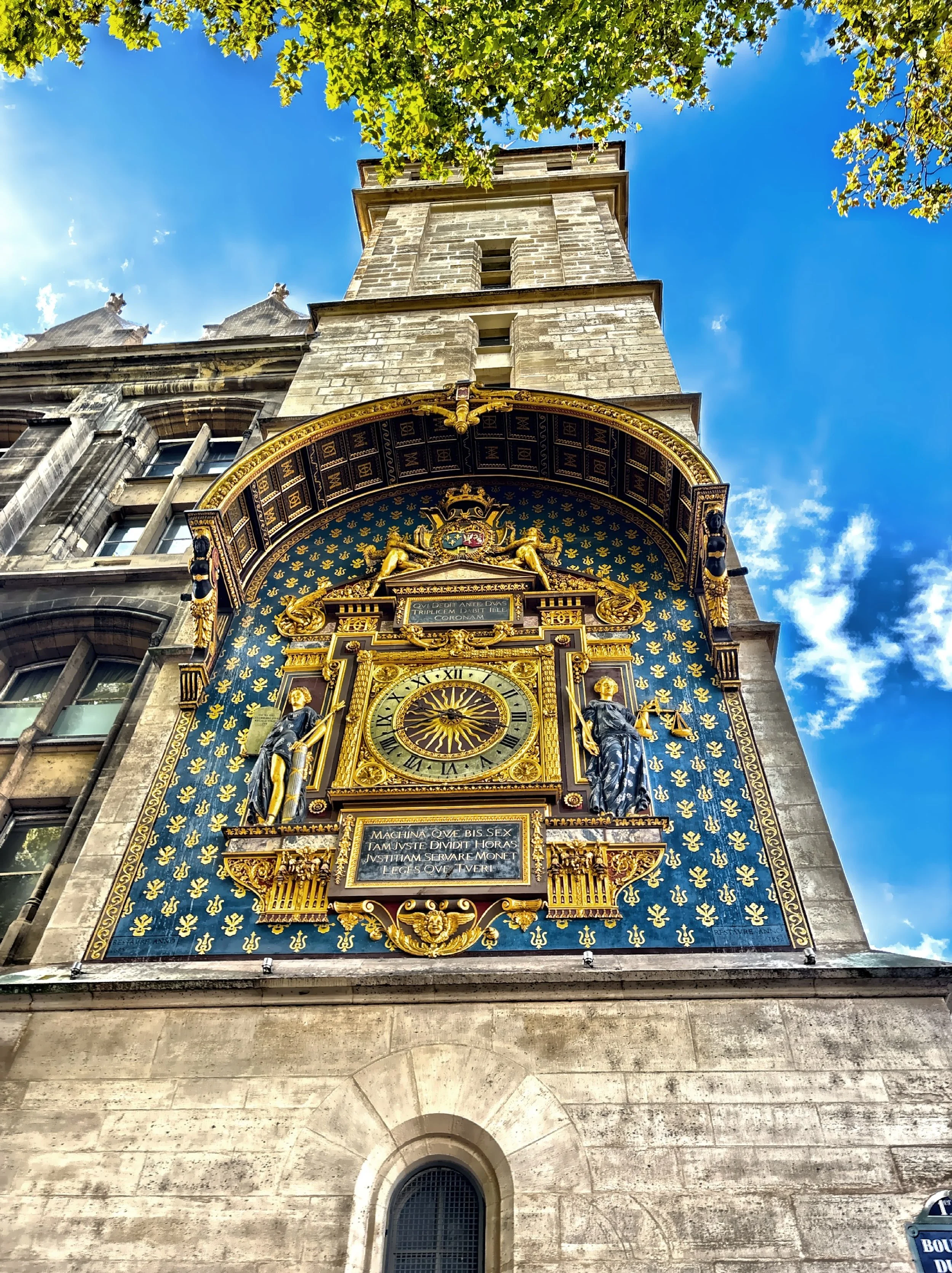  The Tour de I’Horloge is the first public clock in Paris commissioned by King Charles V in 1370 and installed in 1371. 