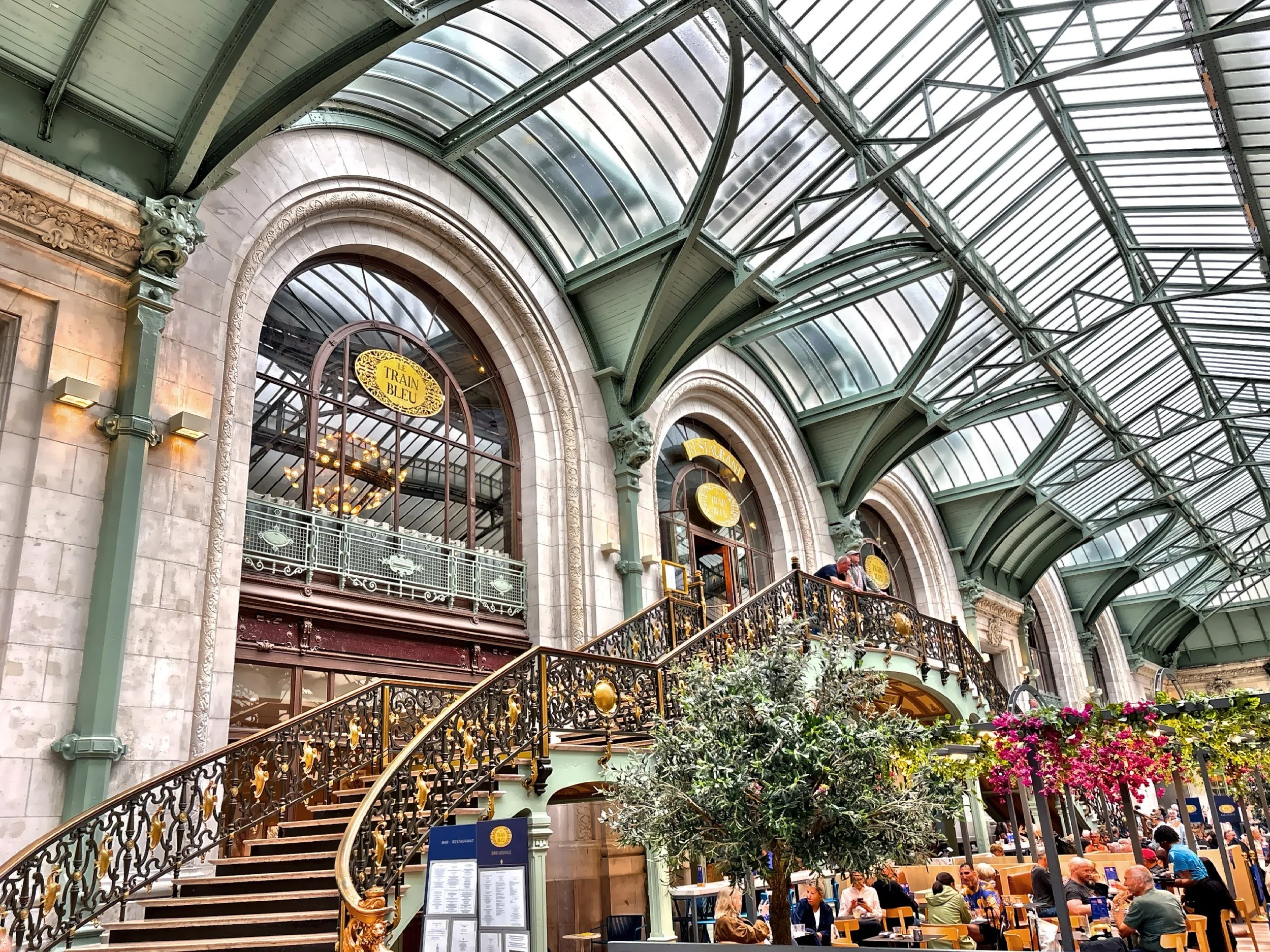  The entrance to the famous, ornate restaurant called Le Train Bleu. 