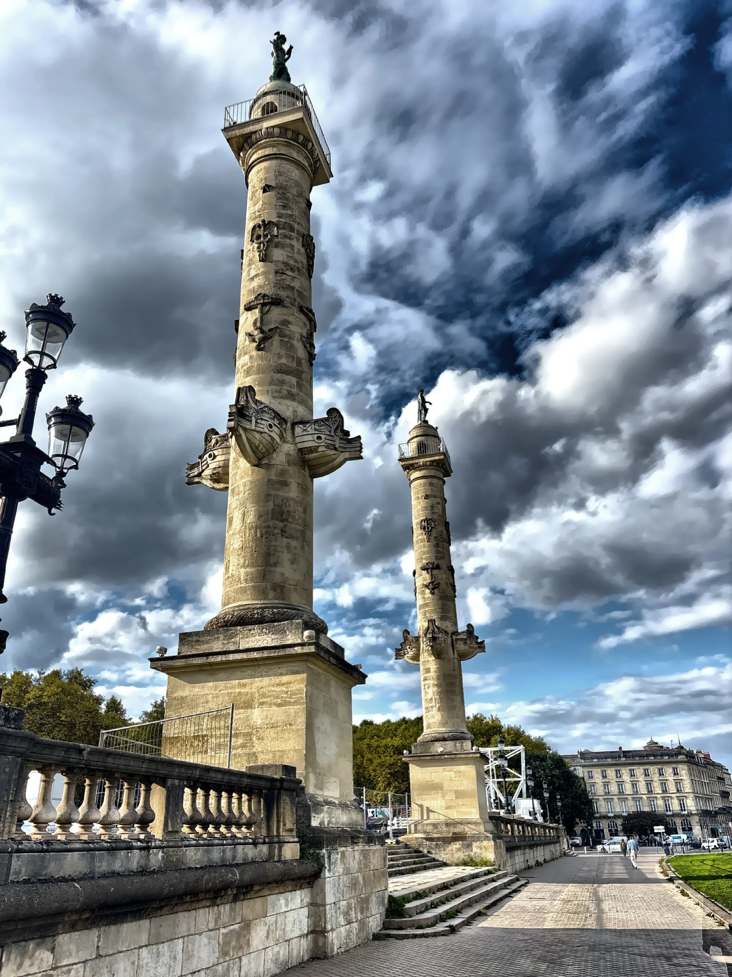  The Rostrale Columns 