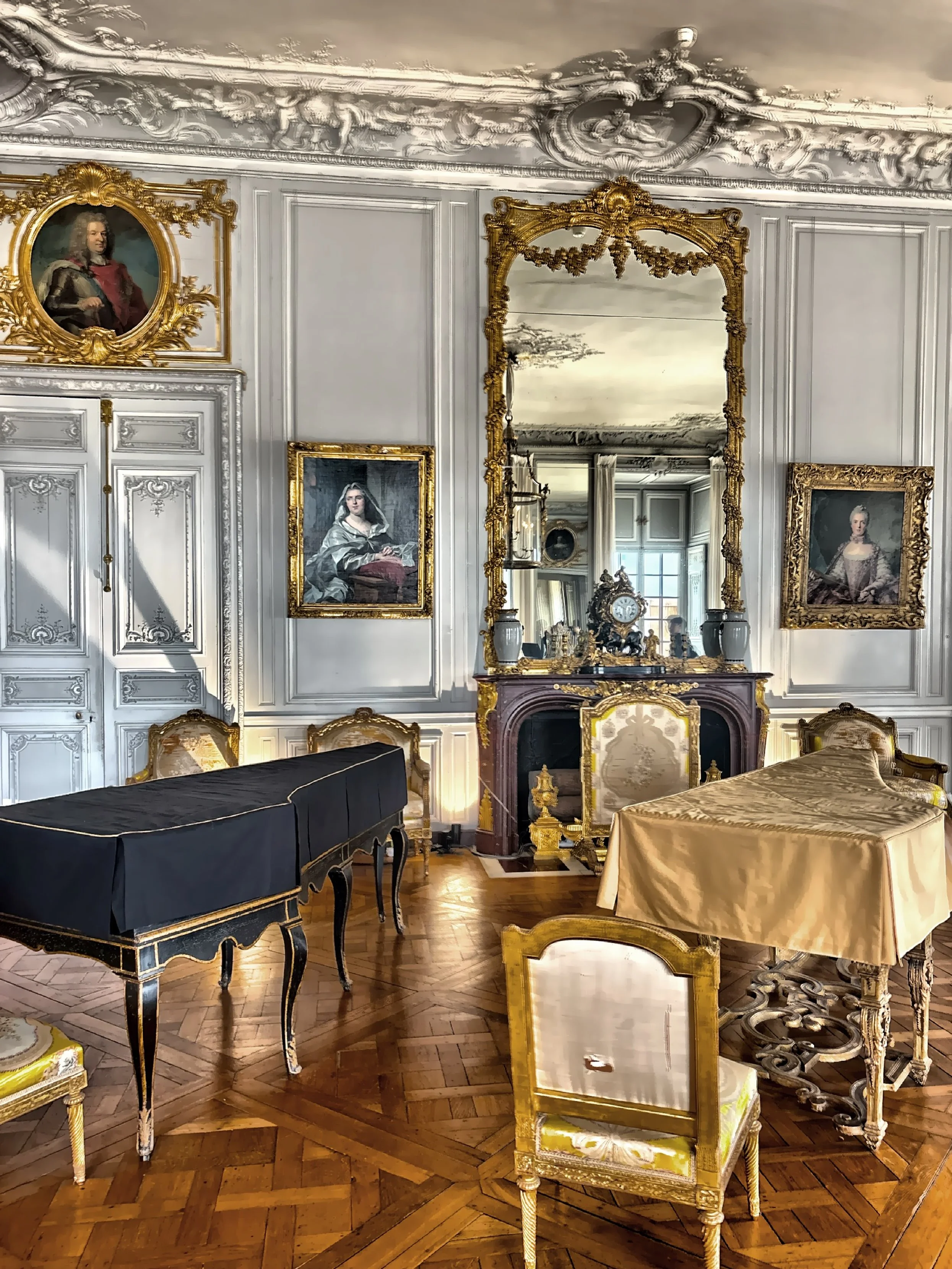  The Music Room 