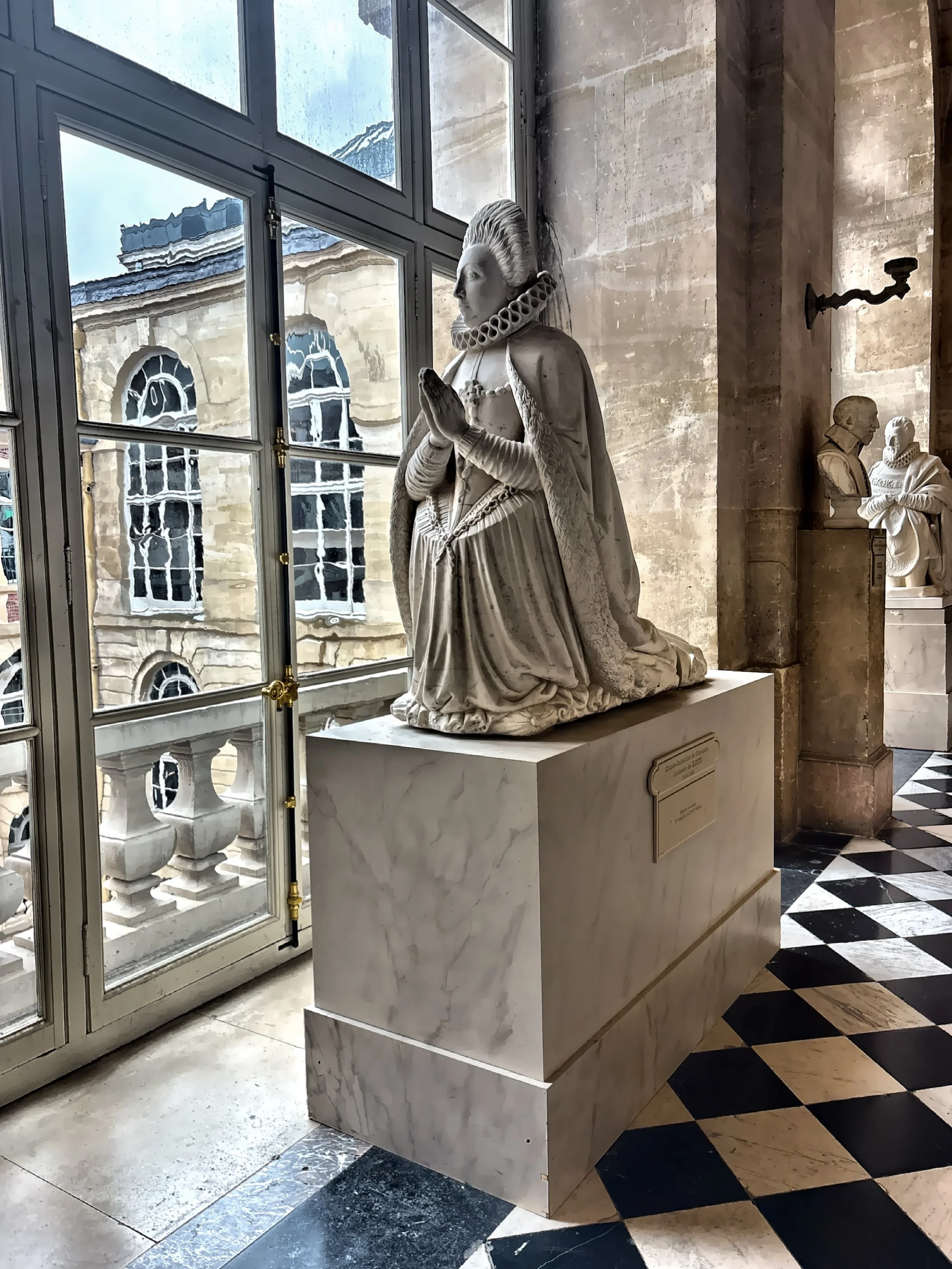  Statue of Claude Catherine de Clermont, lady in waiting to the royal family. 
