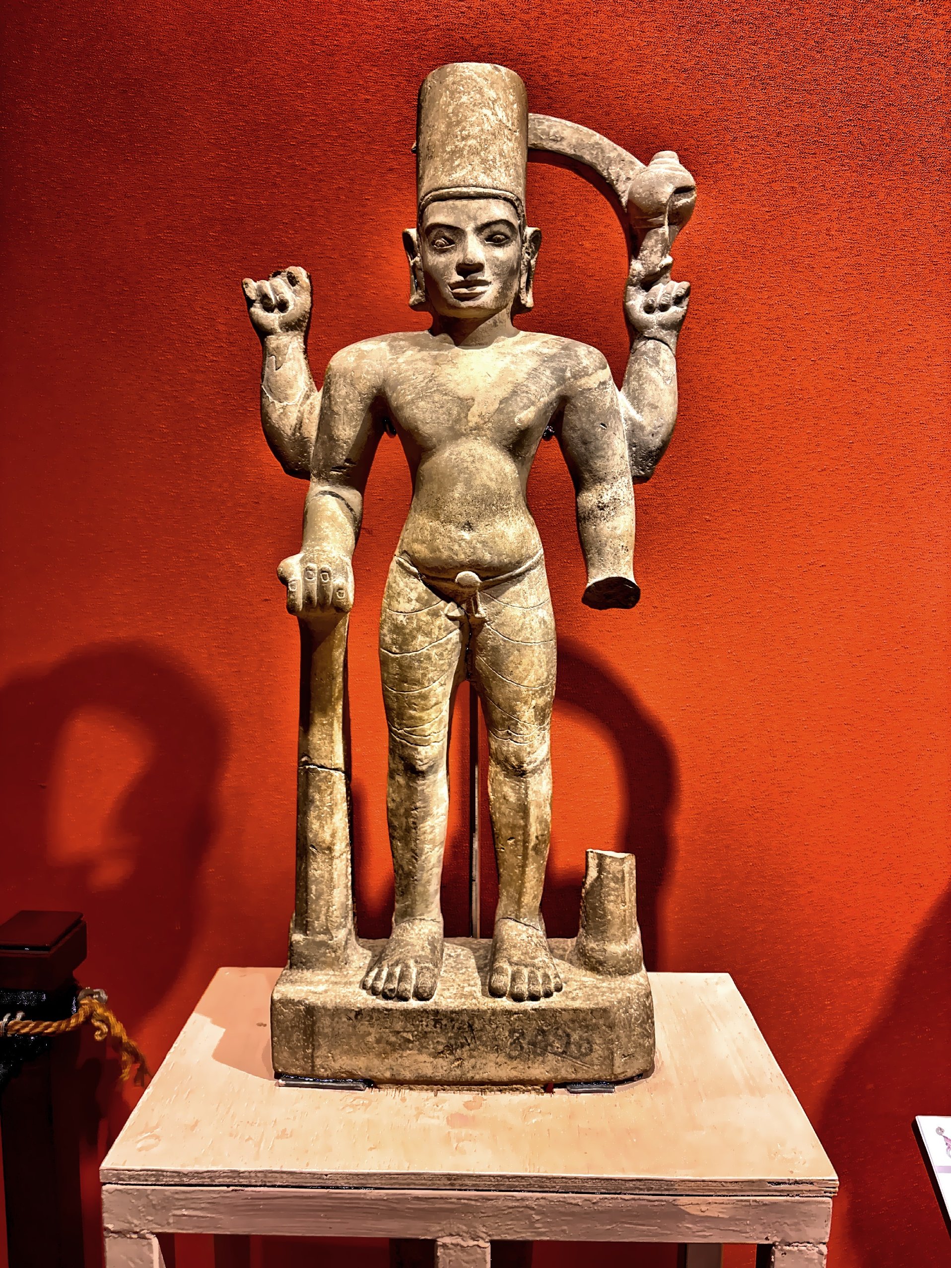  A Pre-Angkorian sculpture of the Hindu deity Vishnu. 