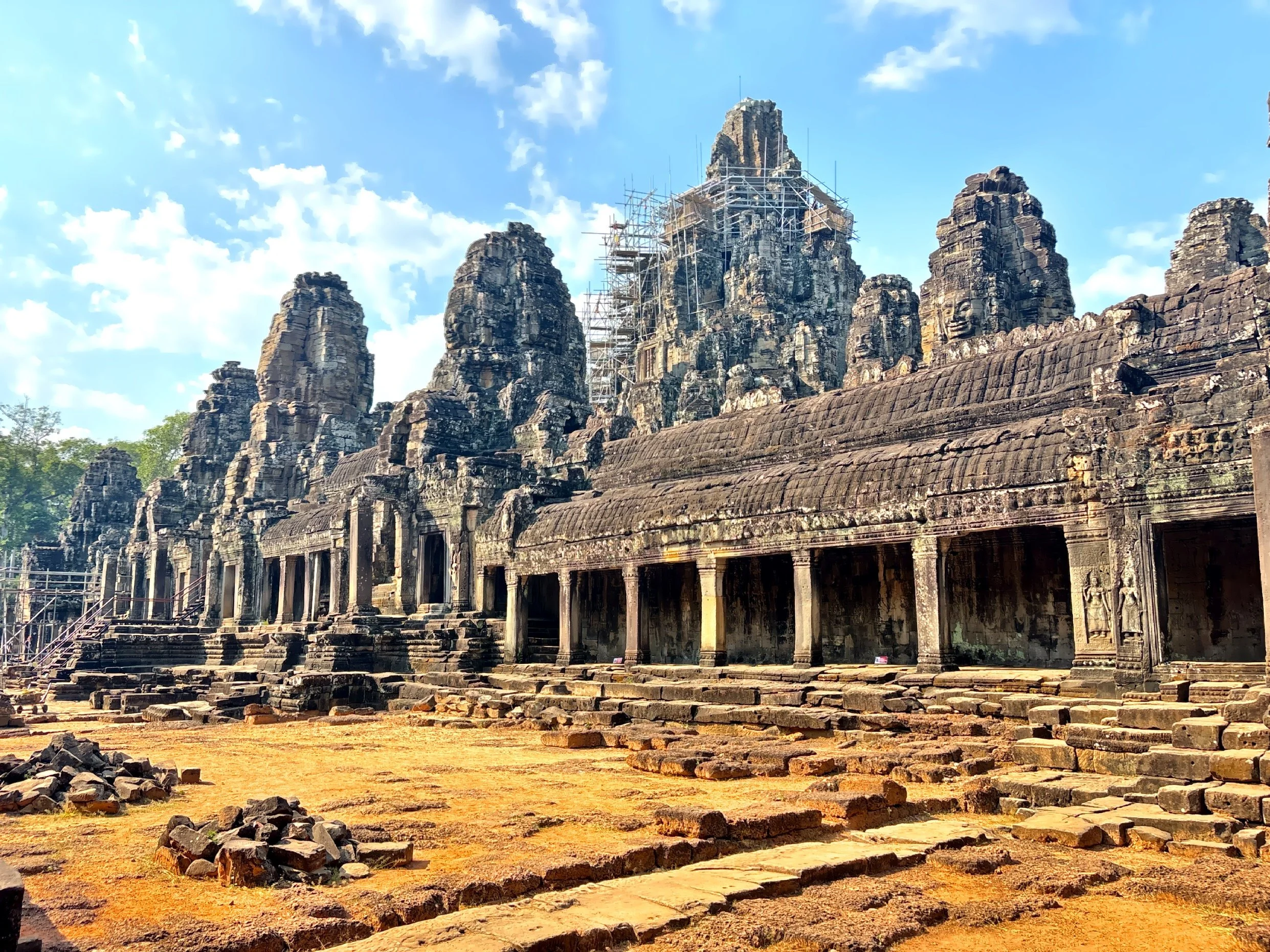  Layers of history carved into sandstone — kings, gods, and everyday life etched side by side. 