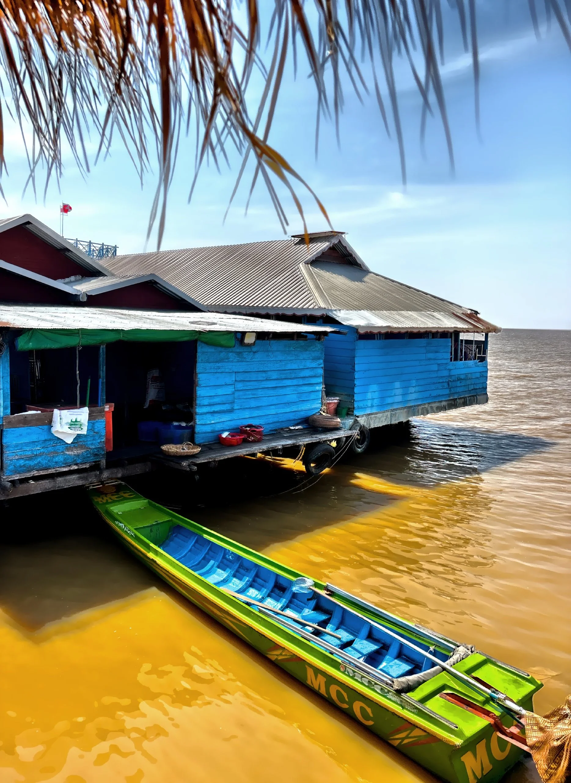  Adapting completely to the nature of the environment they live in, locals spend most of their lives floating on the water. This water is their primary source of life and food in their homes. 