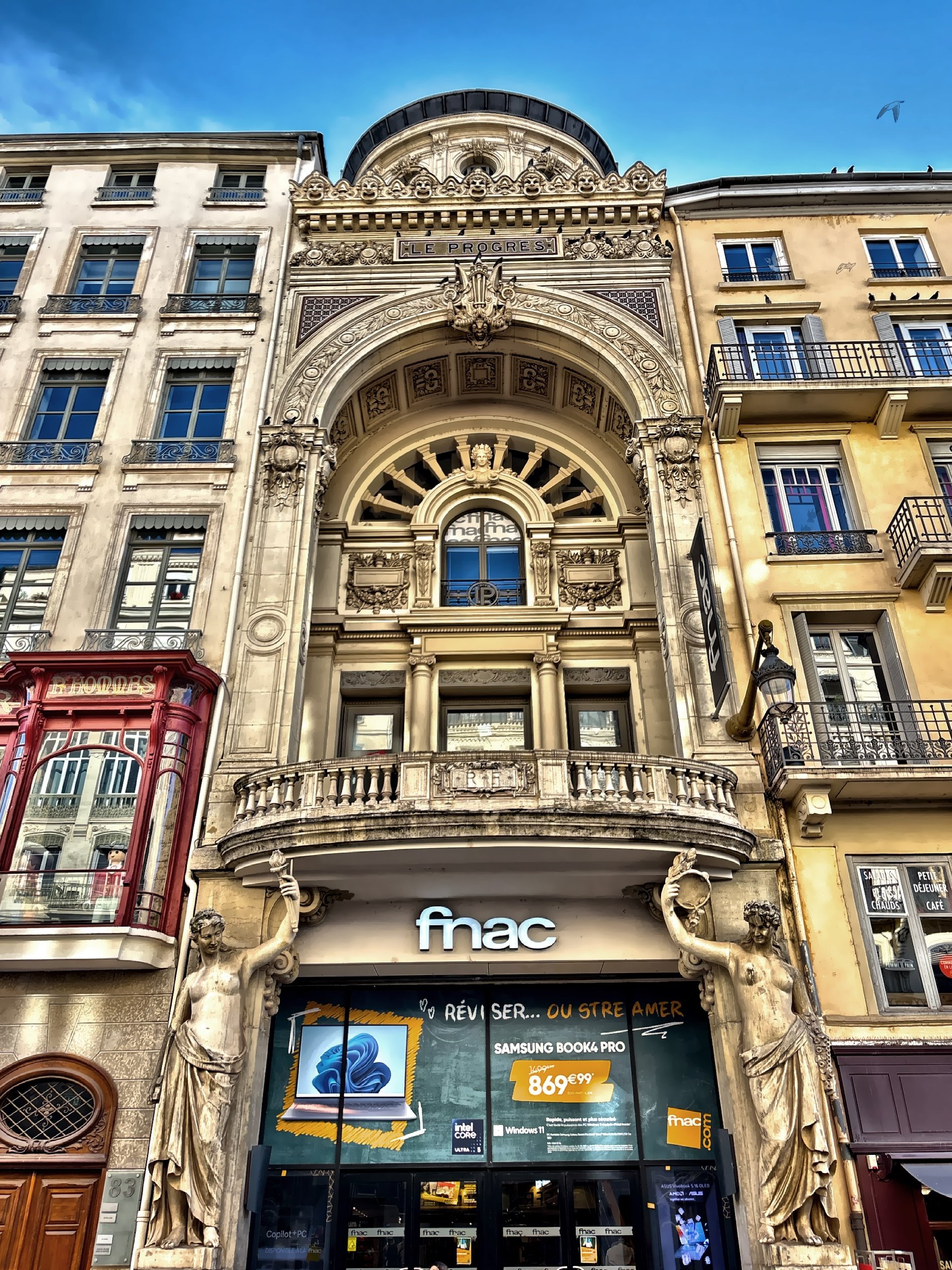  The Le Progres building is now occupied by FNAC store but originally served as headquarters for the newspaper Le Progres. 