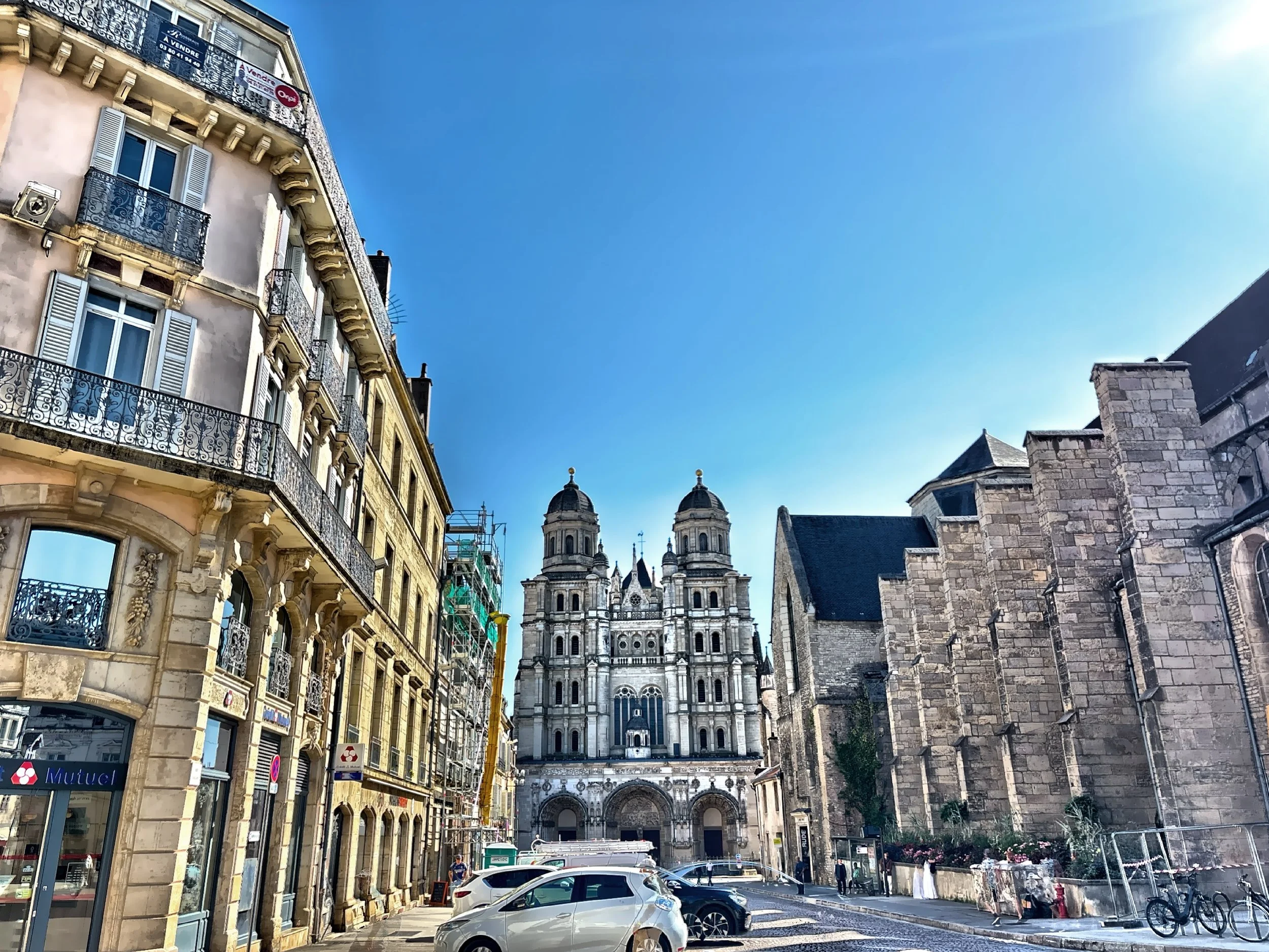  Eglise Saint-Michel near the city center.  