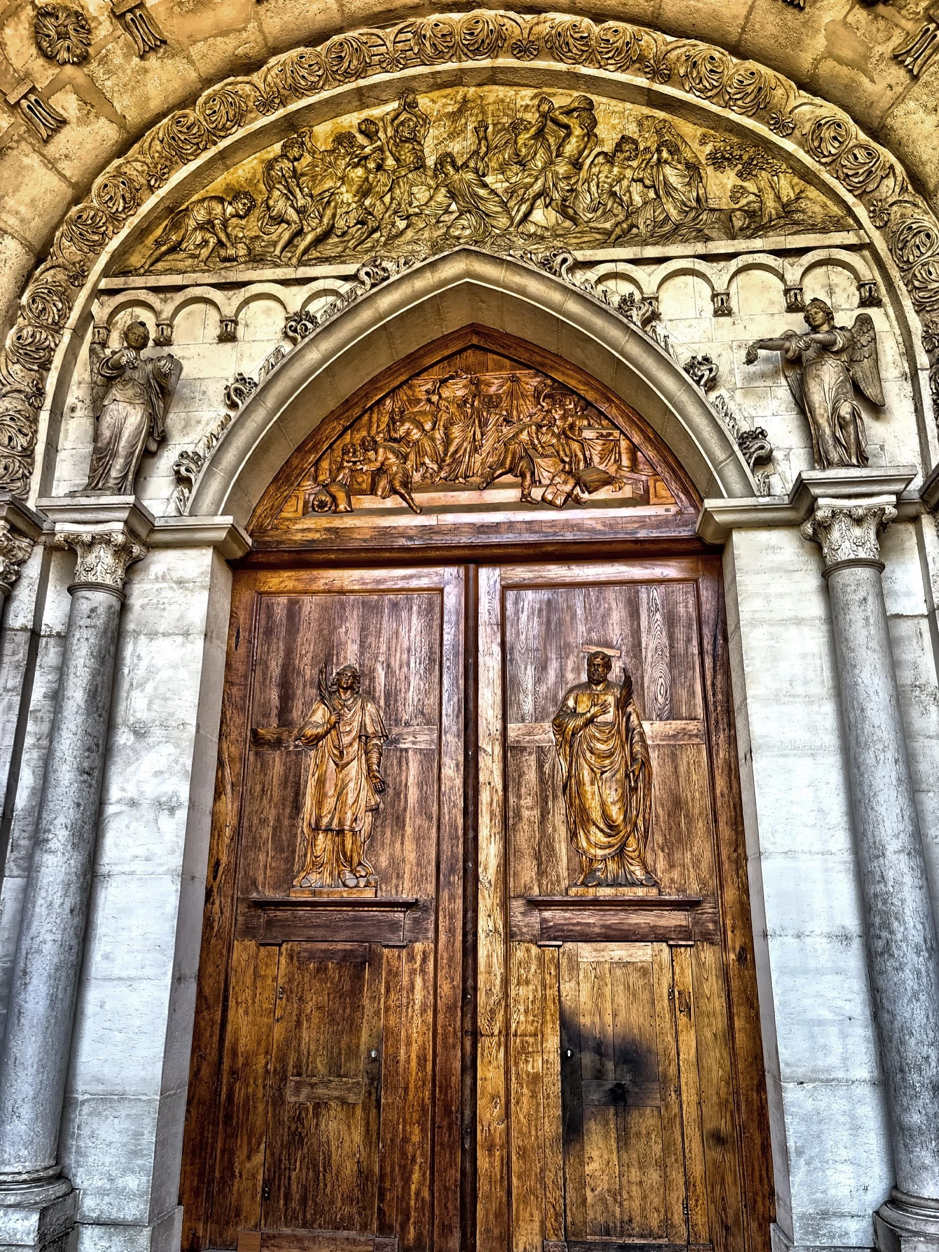  The intricately carved doors of the Dijon Cathedral. 
