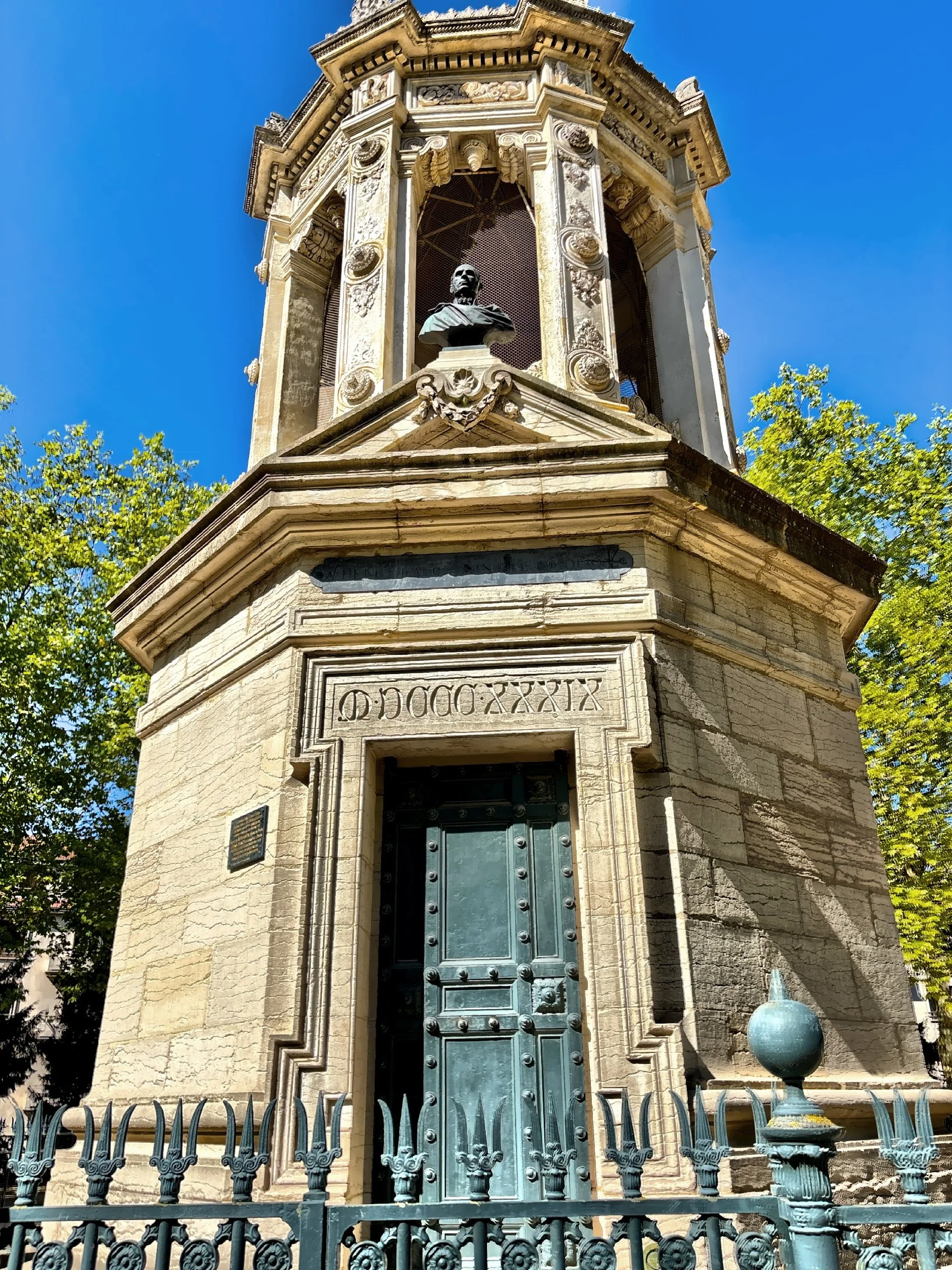  The monument to Henri Darcy located in Jardin Darcy was constructed in 1838 to mark a reservoir designed by Darcy to supply drinking water to Dijon. 