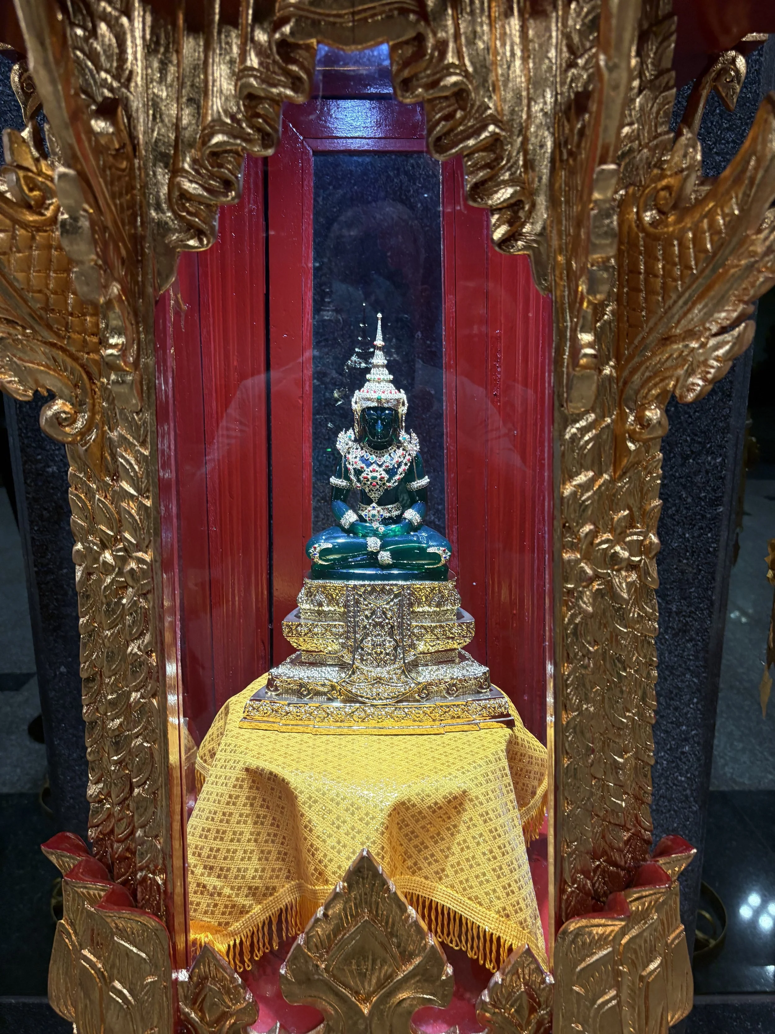  A highly revered statue known as the Emerald Buddha. 