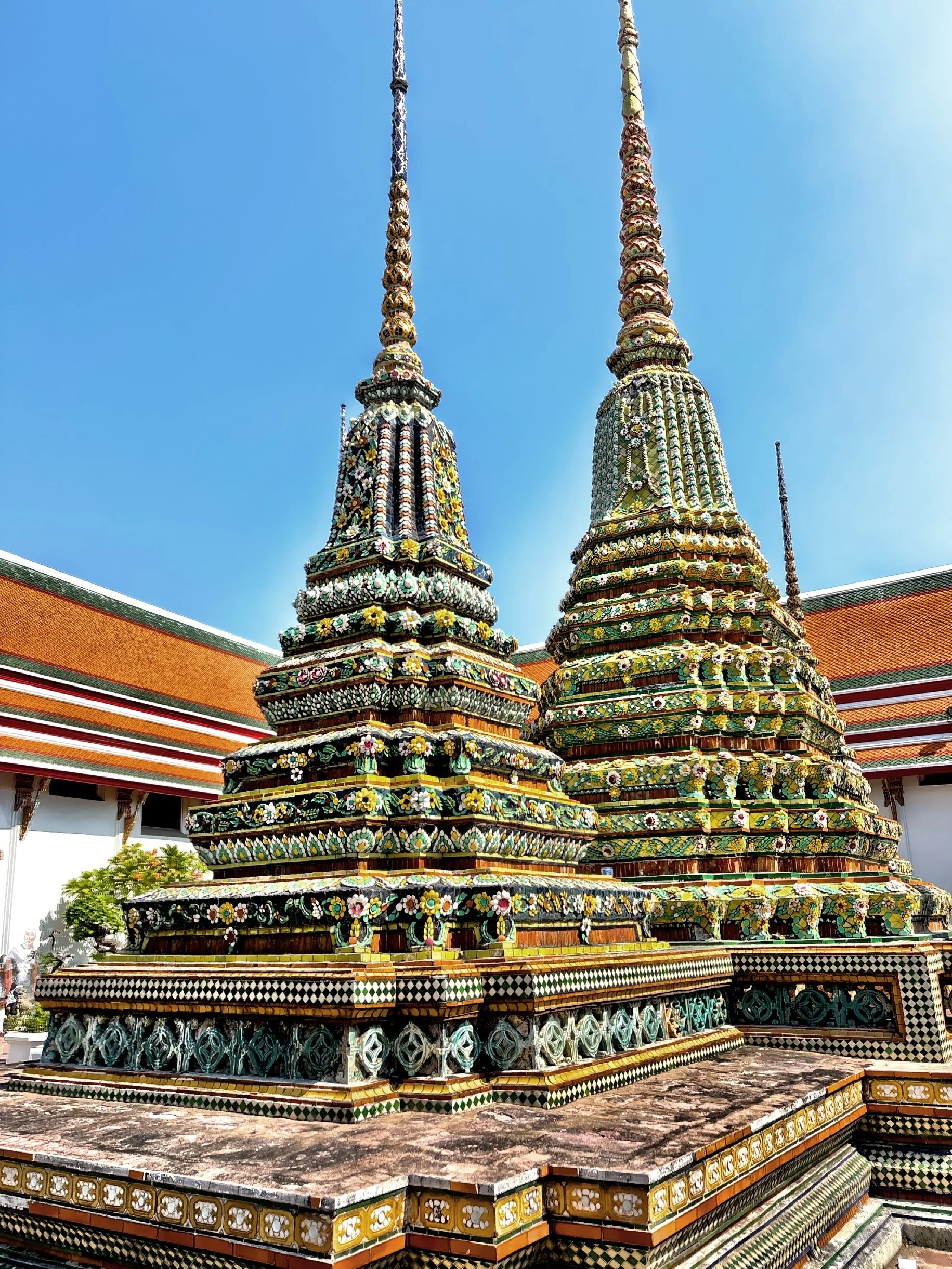  The ornate Thai stupas located within the Temple of the Reclining Buddha. 