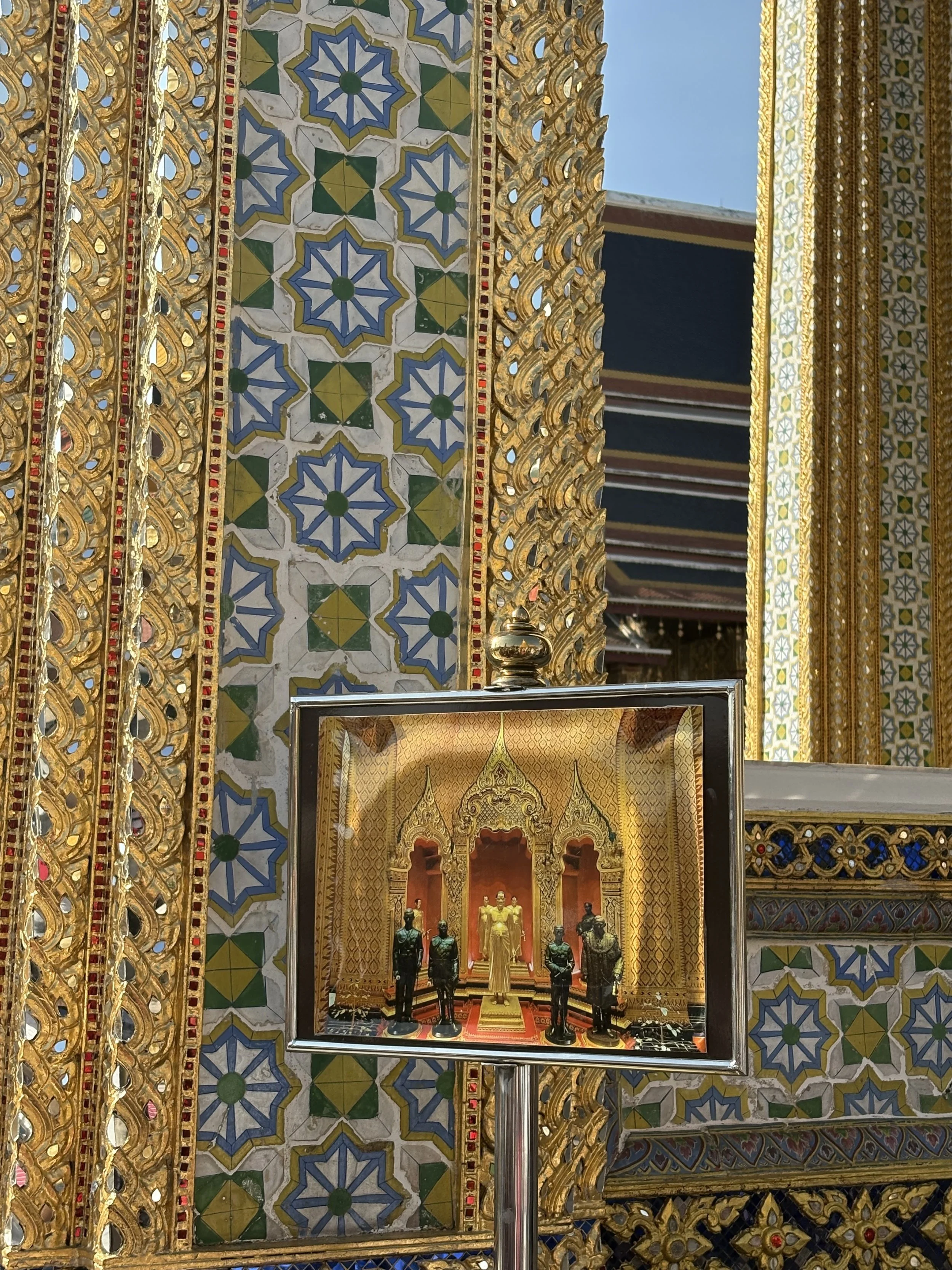  The Royal Pantheon 