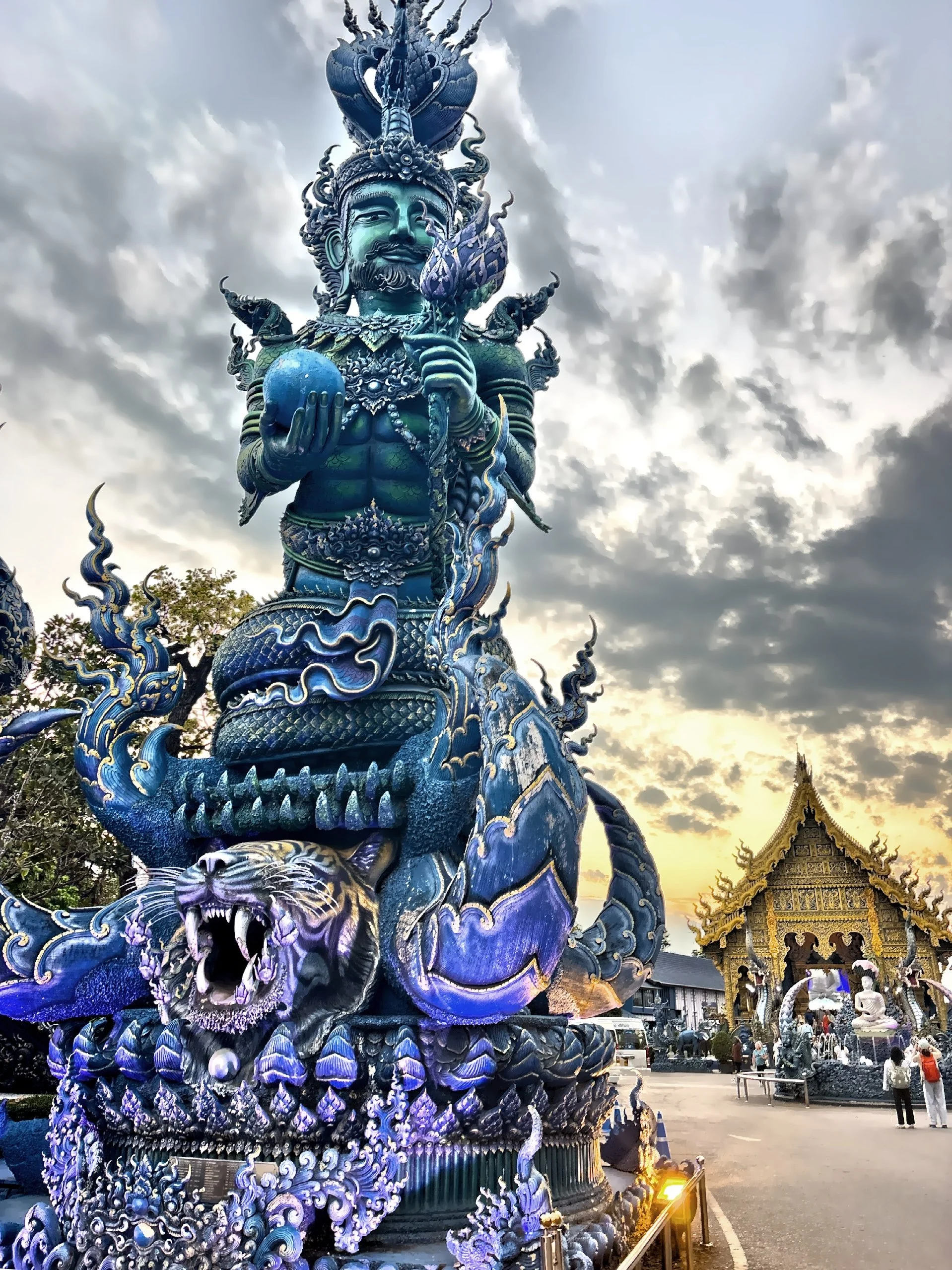  The name of the temple translates to ‘Temple of the Dancing Tiger,’ named after the wild tigers that were historically found in the area. 