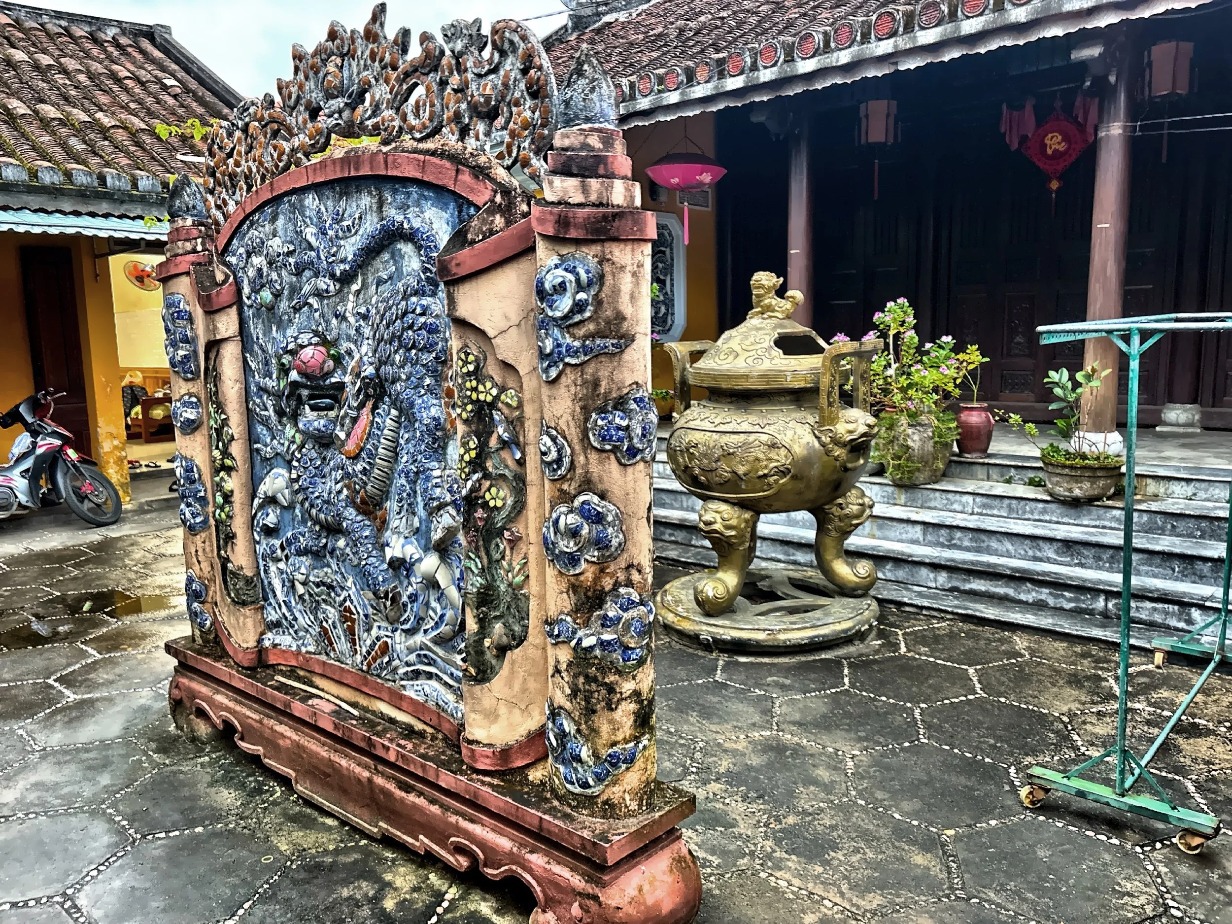  An ornate screen wall 