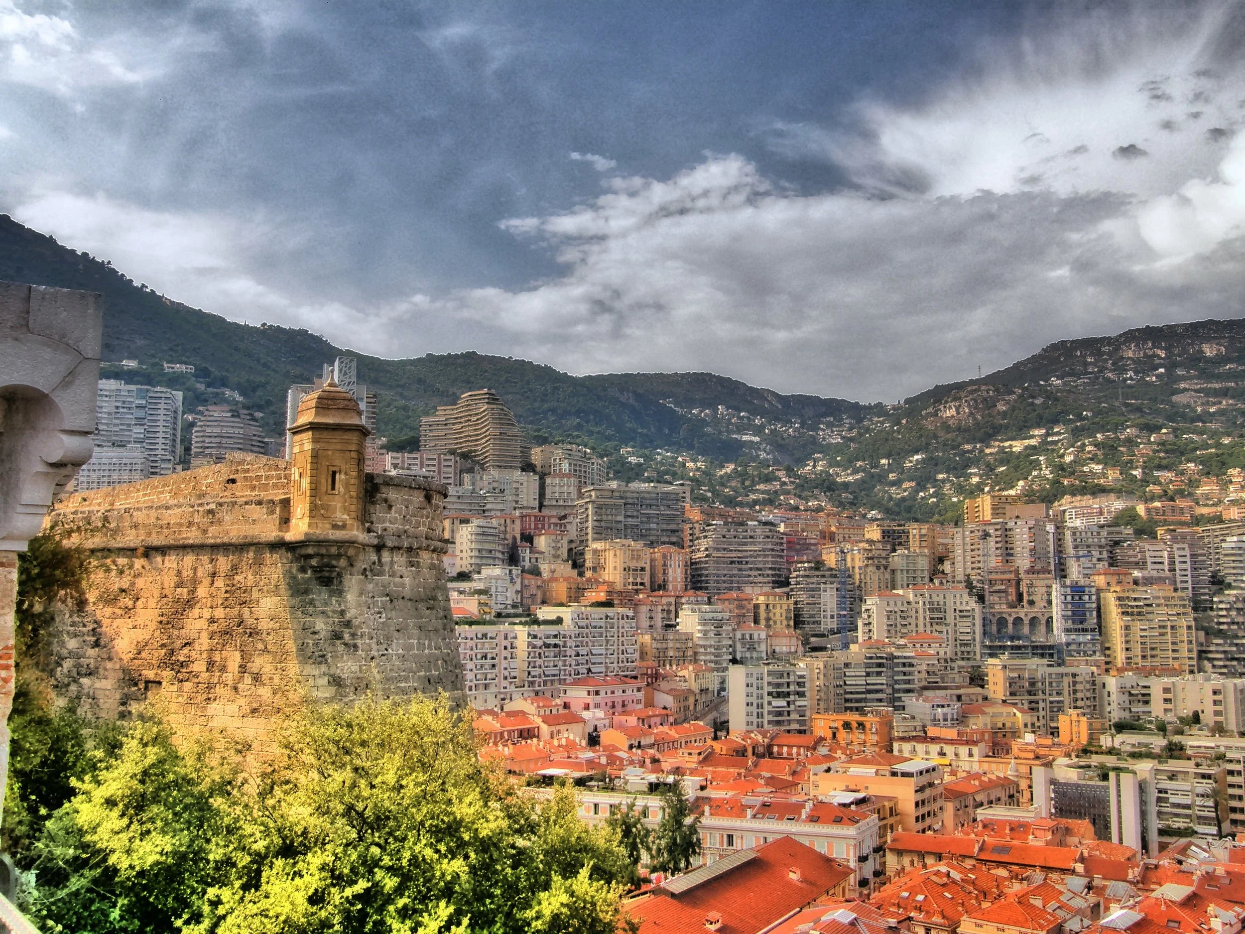  A scenic city view looking towards the Rock of Monaco. 