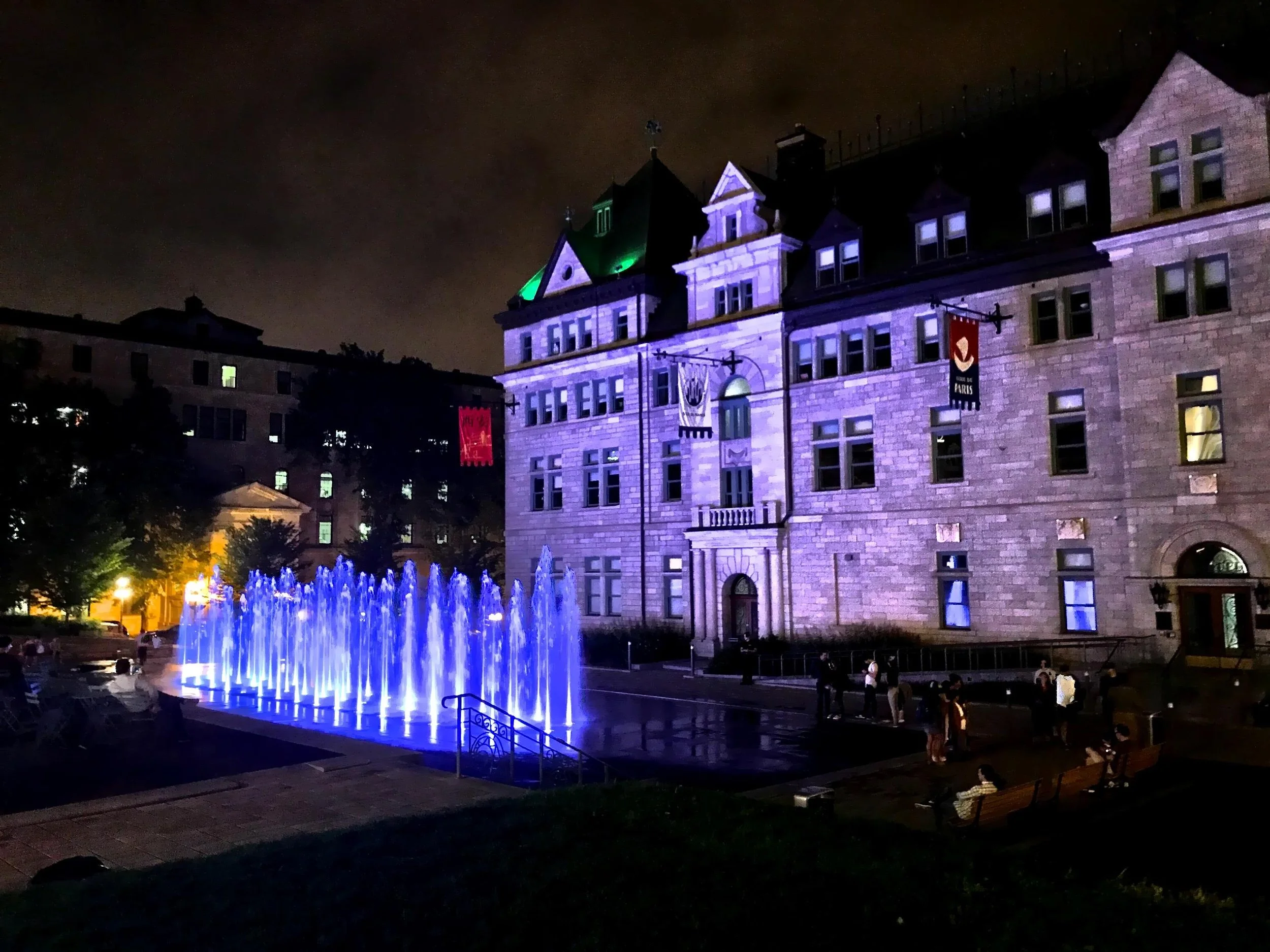  A night view of Quebec City Hall which was completed in 1895. 