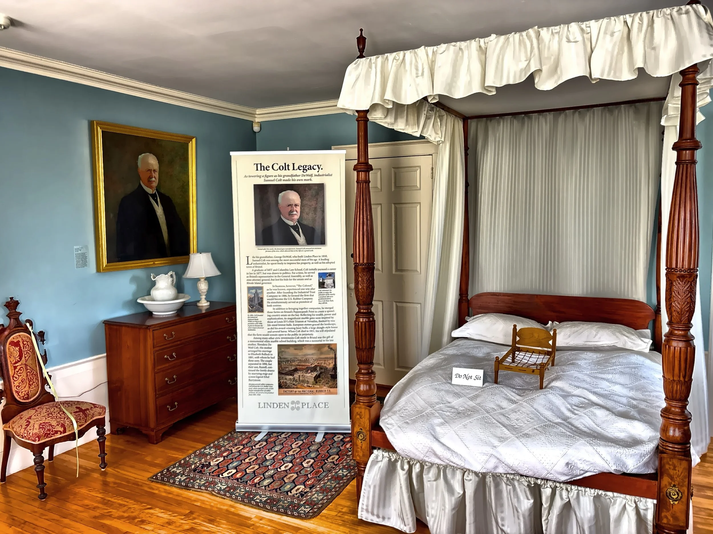  One of the second-floor bedrooms 