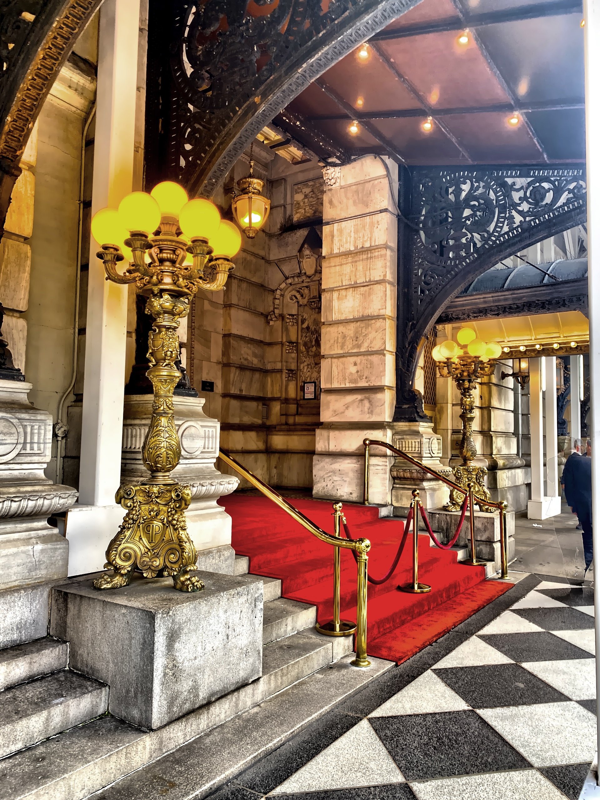  The Plaza Hotel was built between 1905 and 1907 on the site of the original Plaza built between 1883 and 1890 - Central Park South 