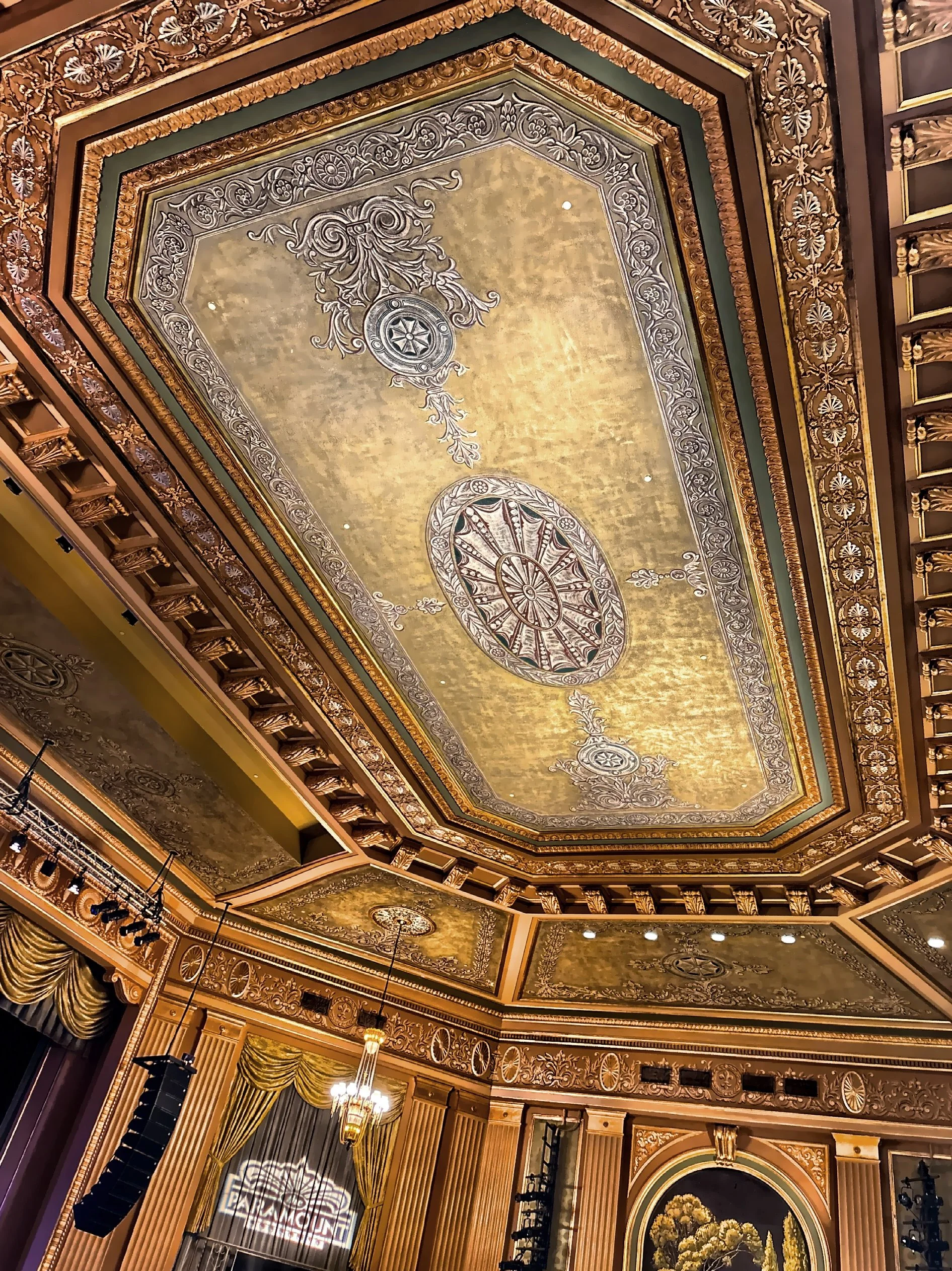  The ornate ceiling with Neoclassical and Greek Revival influences was designed by Chicago form Rapp &amp; Rapp. 