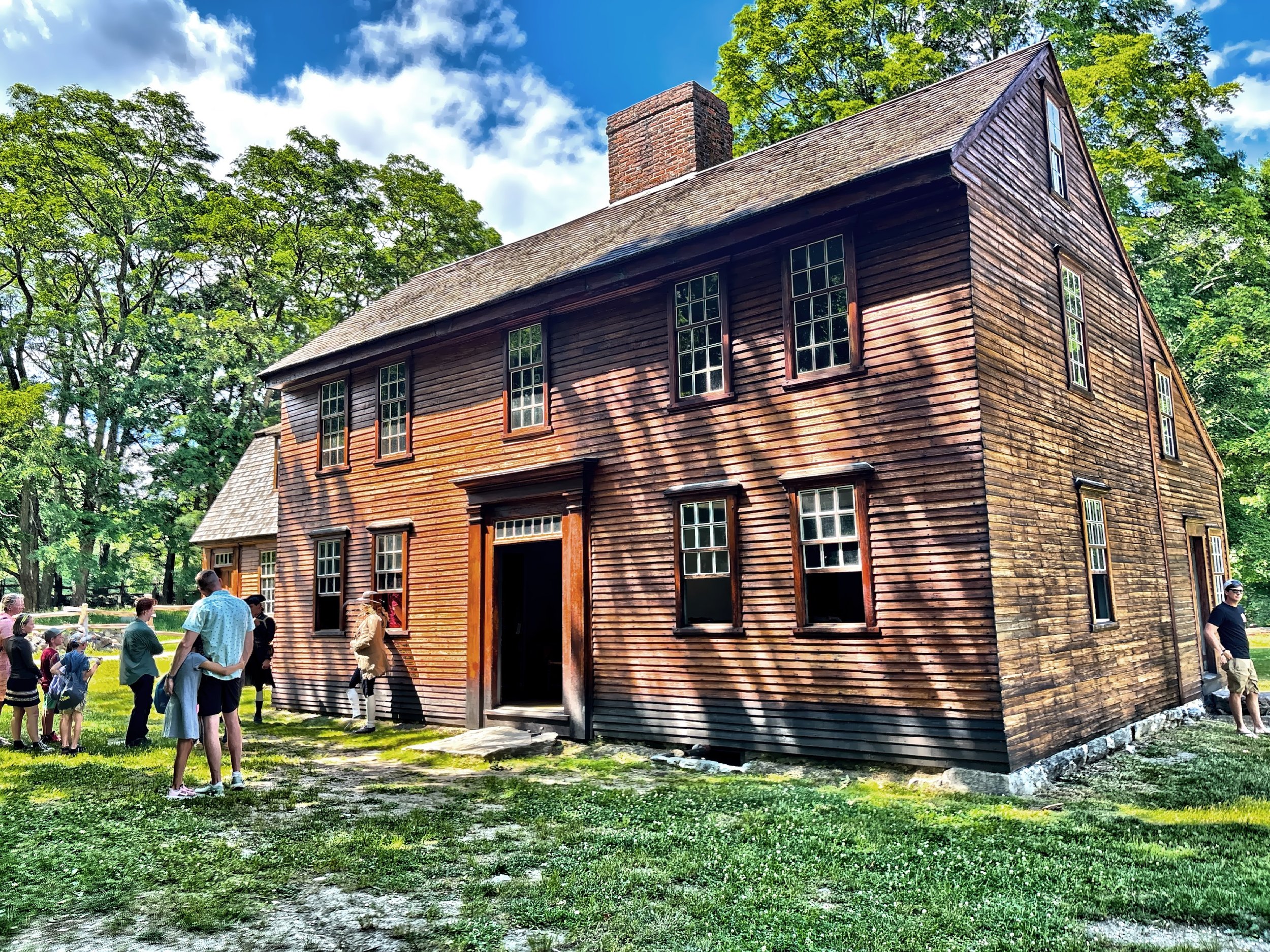  The Hartwell Tavern built in 1733 
