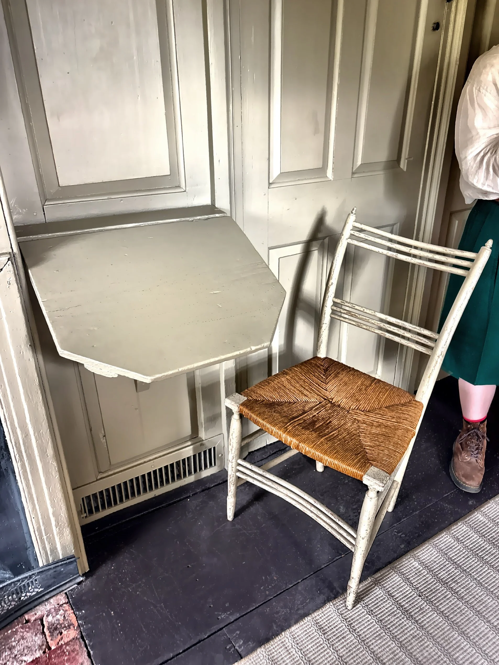  Nathaniel Hawthorne’s writing desk and chair in a room used by both him and Ralph Waldo Emerson at different times. 